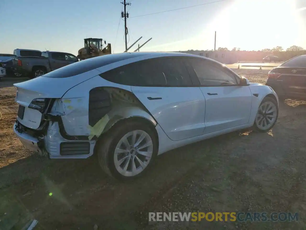 3 Photograph of a damaged car 5YJ3E1EB5NF200590 TESLA MODEL 3 2022