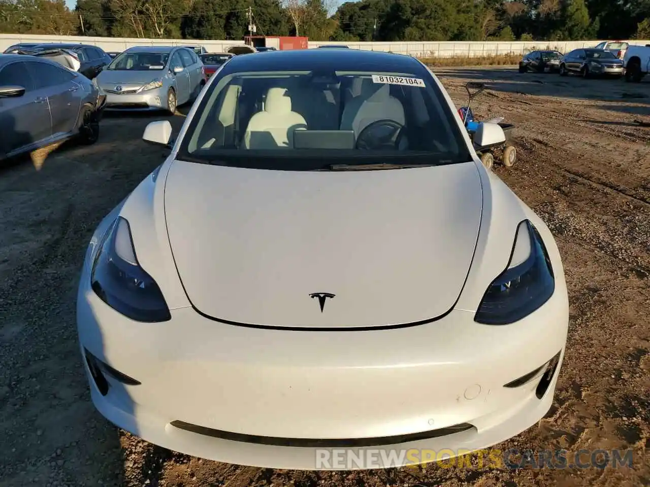 5 Photograph of a damaged car 5YJ3E1EB5NF200590 TESLA MODEL 3 2022