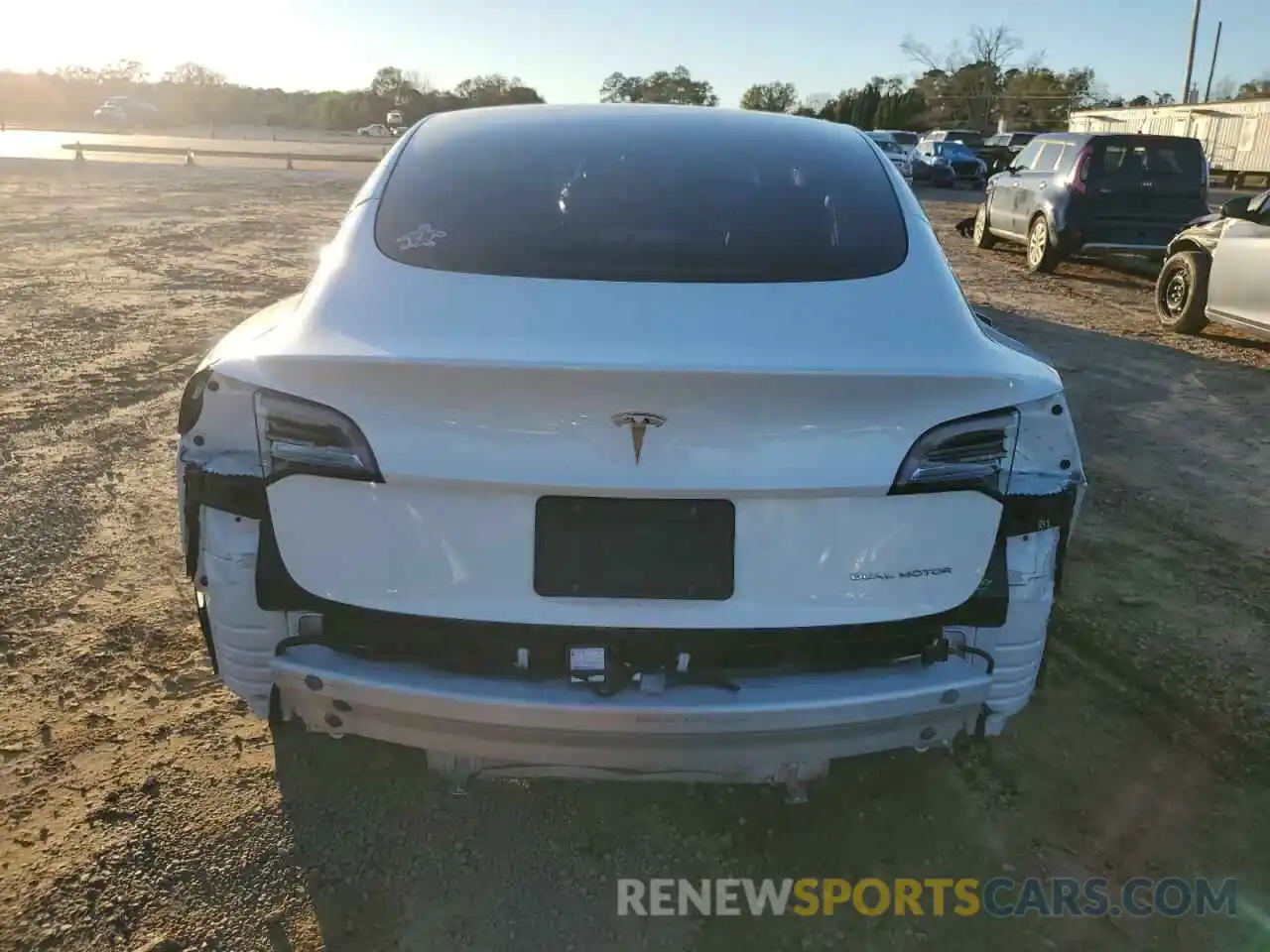 6 Photograph of a damaged car 5YJ3E1EB5NF200590 TESLA MODEL 3 2022