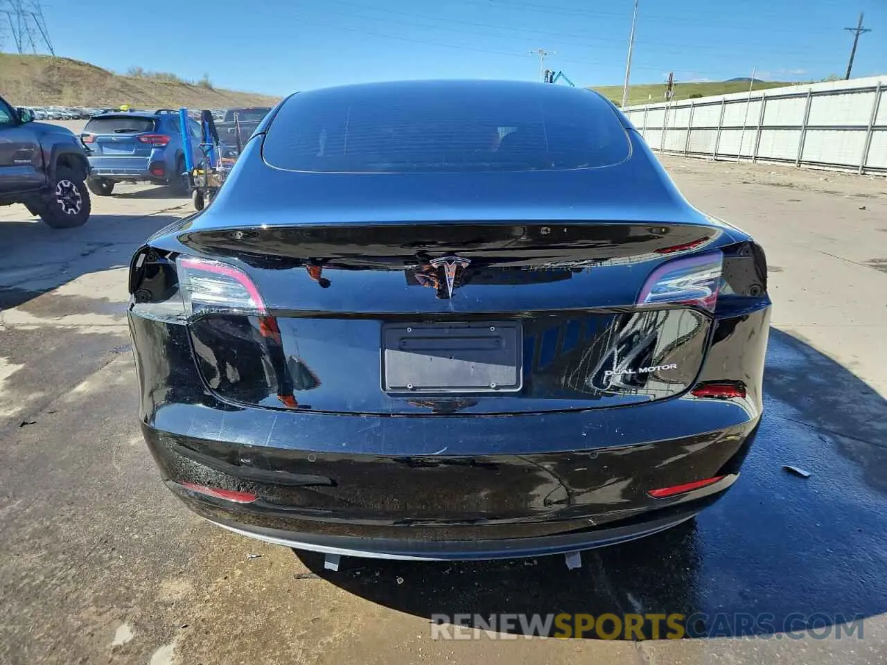 6 Photograph of a damaged car 5YJ3E1EB5NF205661 TESLA MODEL 3 2022