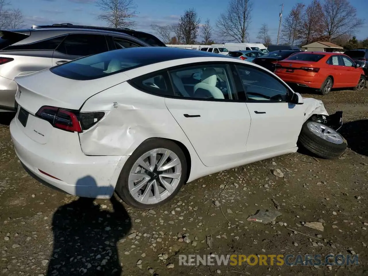 3 Photograph of a damaged car 5YJ3E1EB5NF253340 TESLA MODEL 3 2022