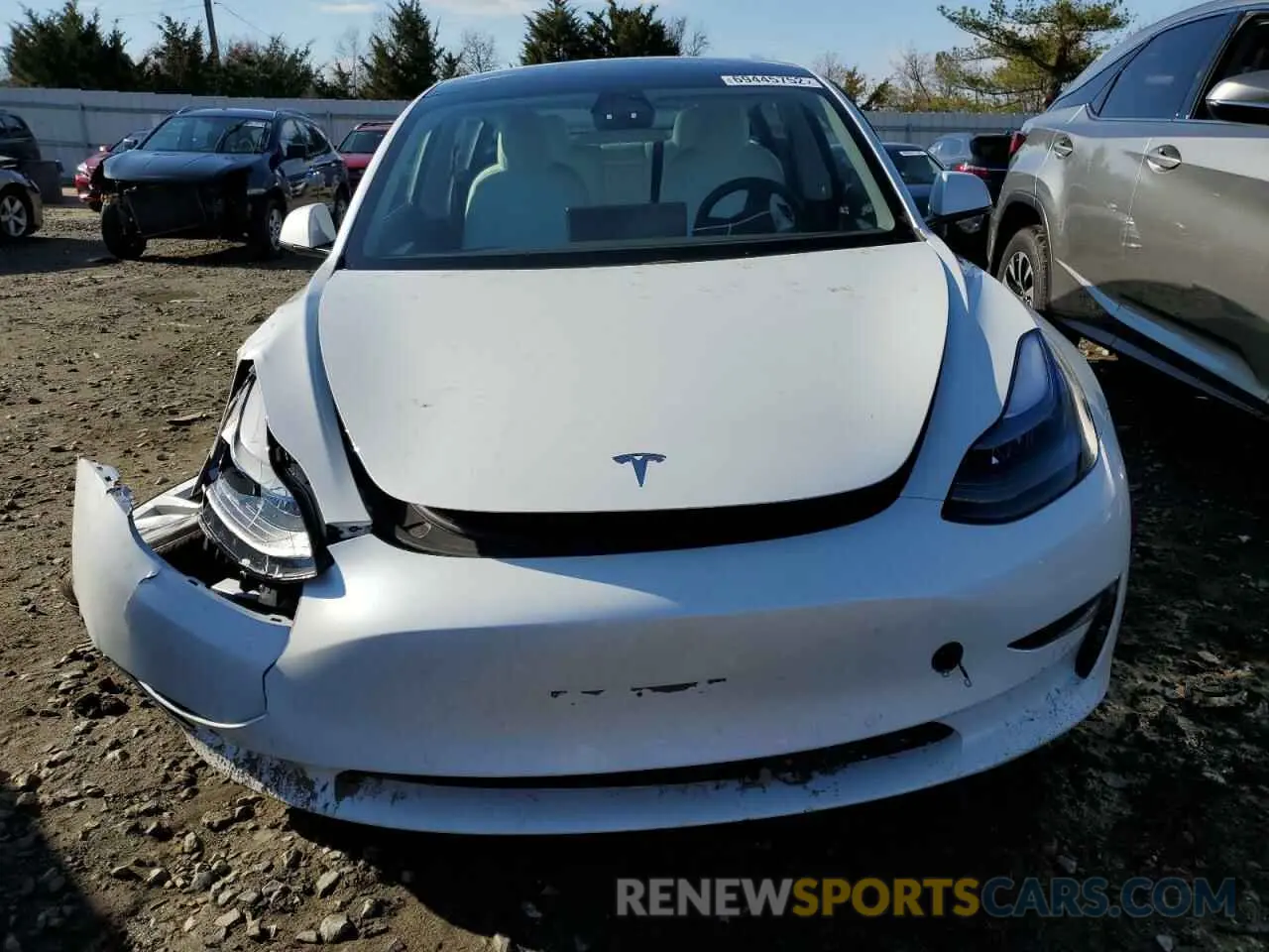 5 Photograph of a damaged car 5YJ3E1EB5NF253340 TESLA MODEL 3 2022