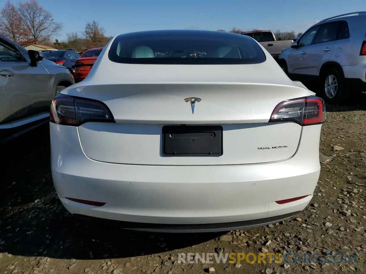 6 Photograph of a damaged car 5YJ3E1EB5NF253340 TESLA MODEL 3 2022