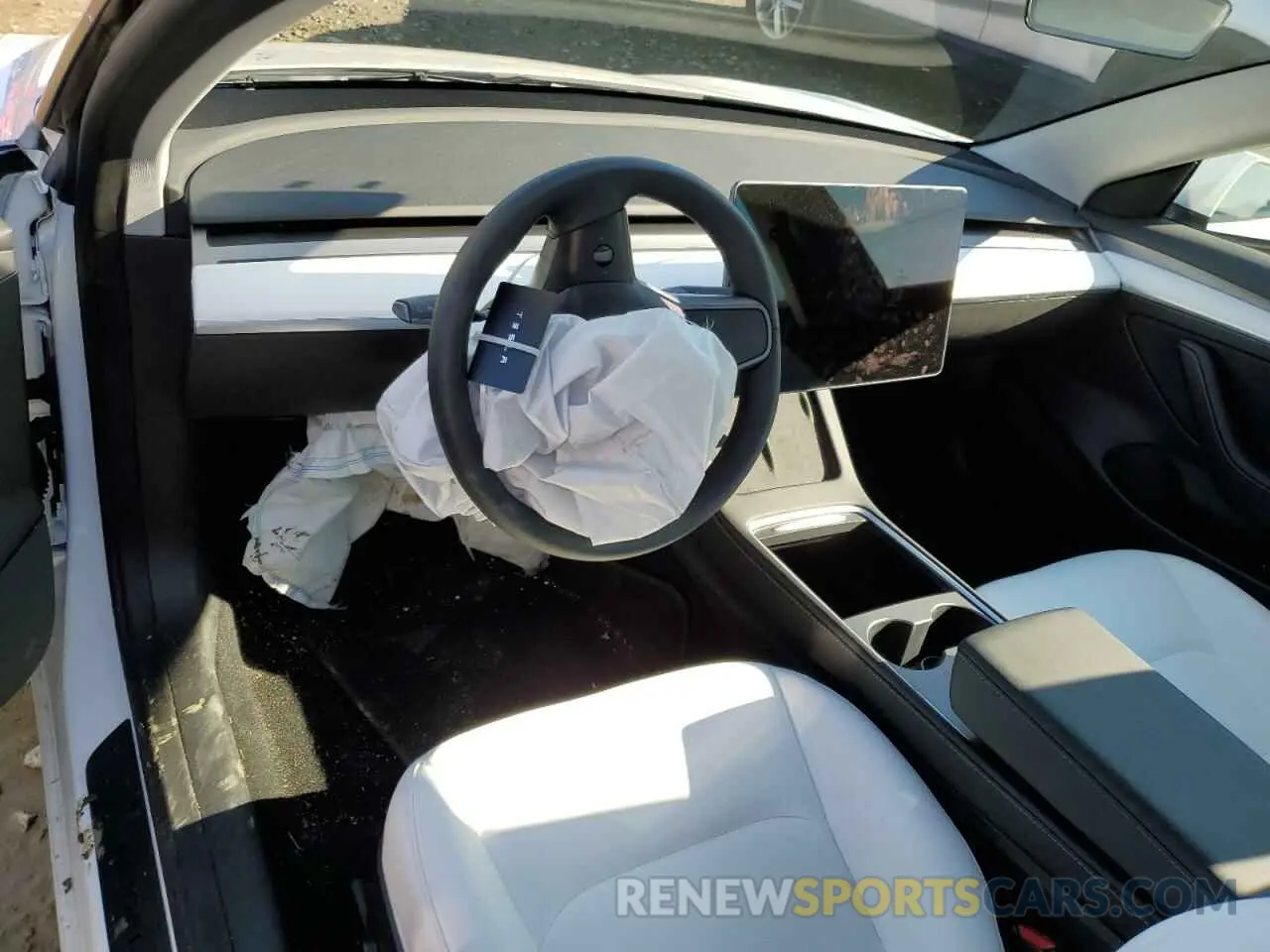 8 Photograph of a damaged car 5YJ3E1EB5NF253340 TESLA MODEL 3 2022