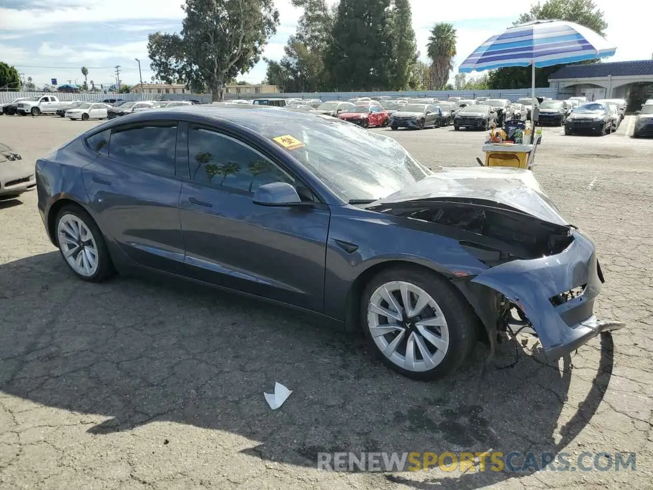 4 Photograph of a damaged car 5YJ3E1EB5NF253600 TESLA MODEL 3 2022