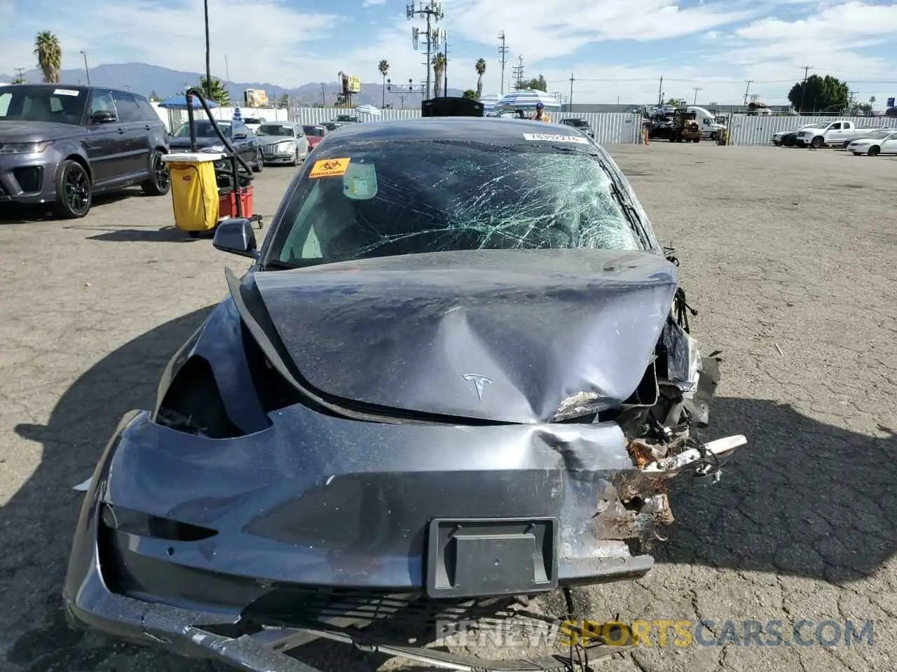 5 Photograph of a damaged car 5YJ3E1EB5NF253600 TESLA MODEL 3 2022