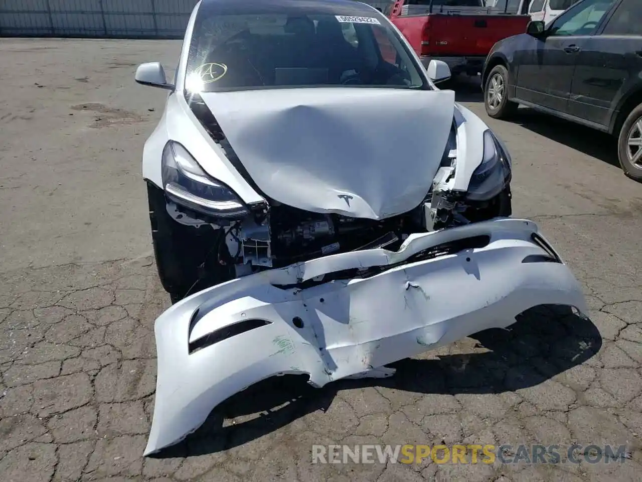 9 Photograph of a damaged car 5YJ3E1EB5NF257582 TESLA MODEL 3 2022