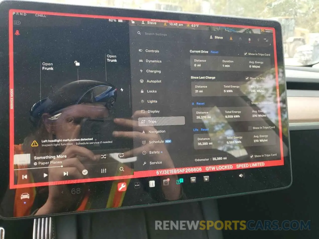 9 Photograph of a damaged car 5YJ3E1EB5NF266606 TESLA MODEL 3 2022