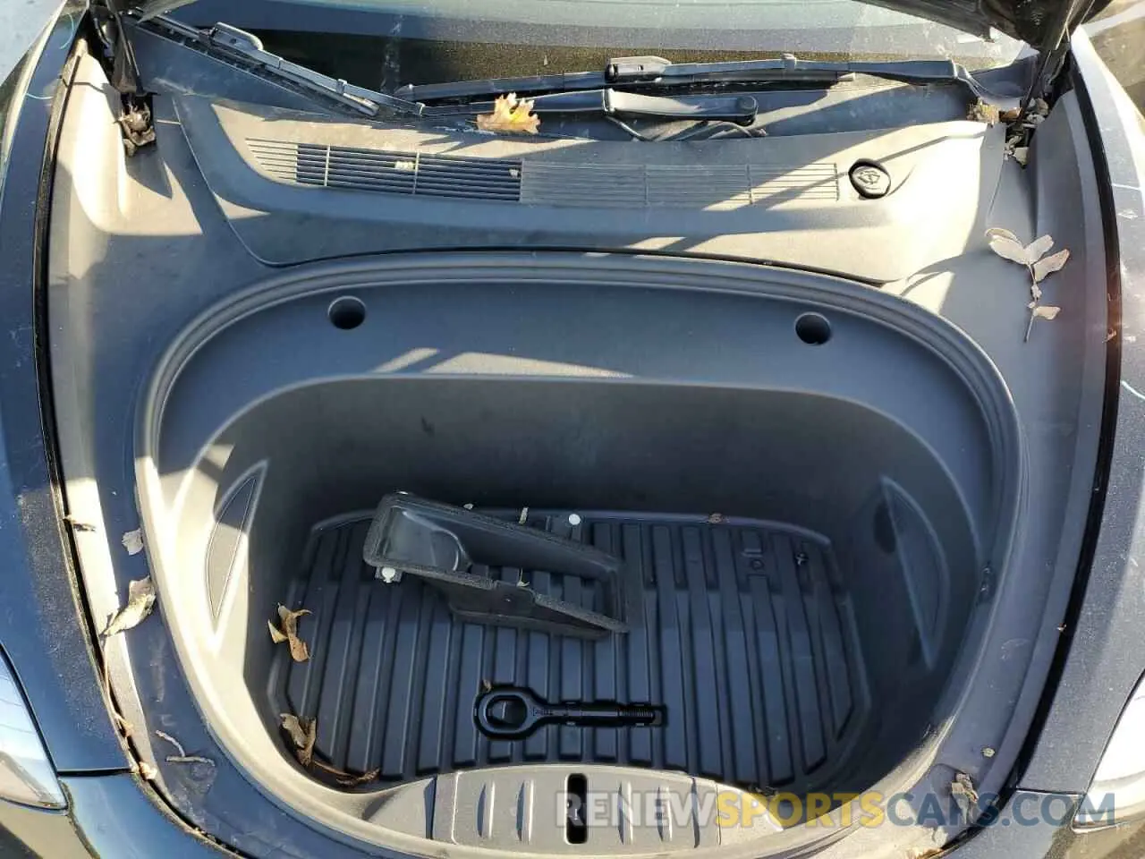 11 Photograph of a damaged car 5YJ3E1EB5NF268209 TESLA MODEL 3 2022