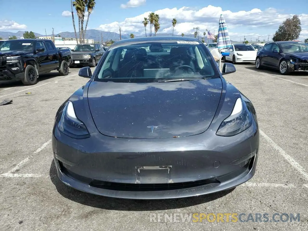 5 Photograph of a damaged car 5YJ3E1EB5NF271921 TESLA MODEL 3 2022