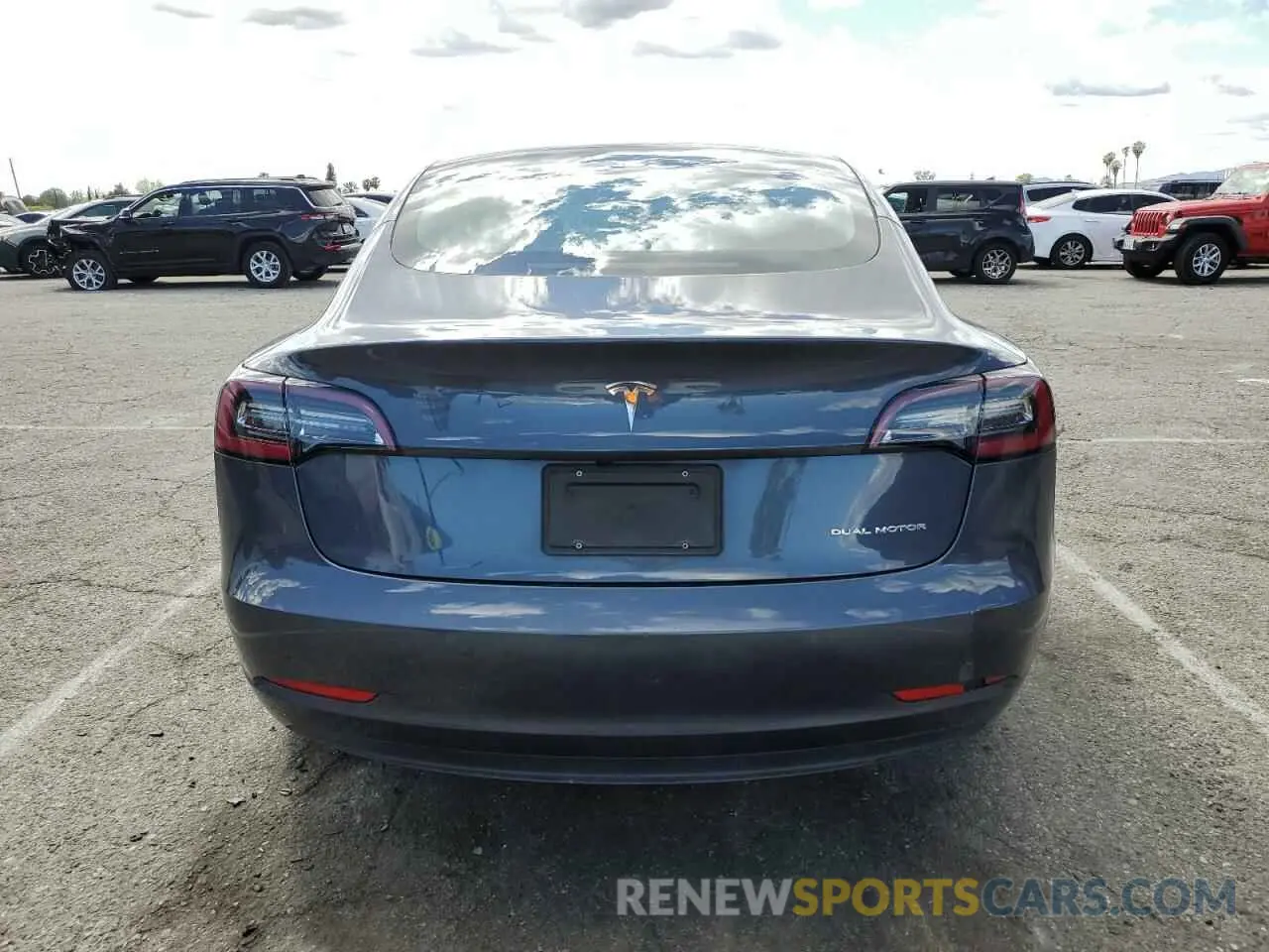 6 Photograph of a damaged car 5YJ3E1EB5NF271921 TESLA MODEL 3 2022