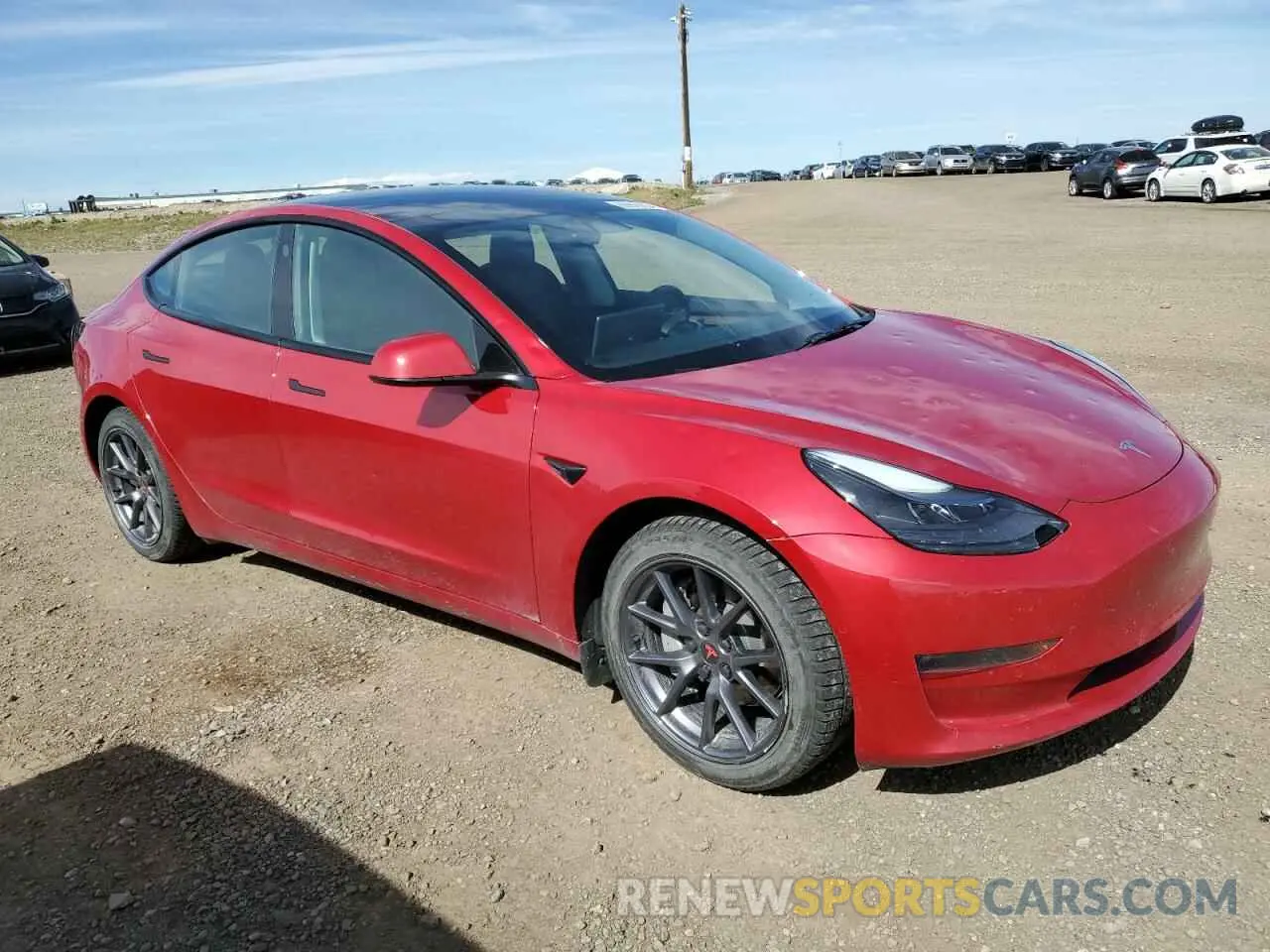 4 Photograph of a damaged car 5YJ3E1EB5NF273586 TESLA MODEL 3 2022