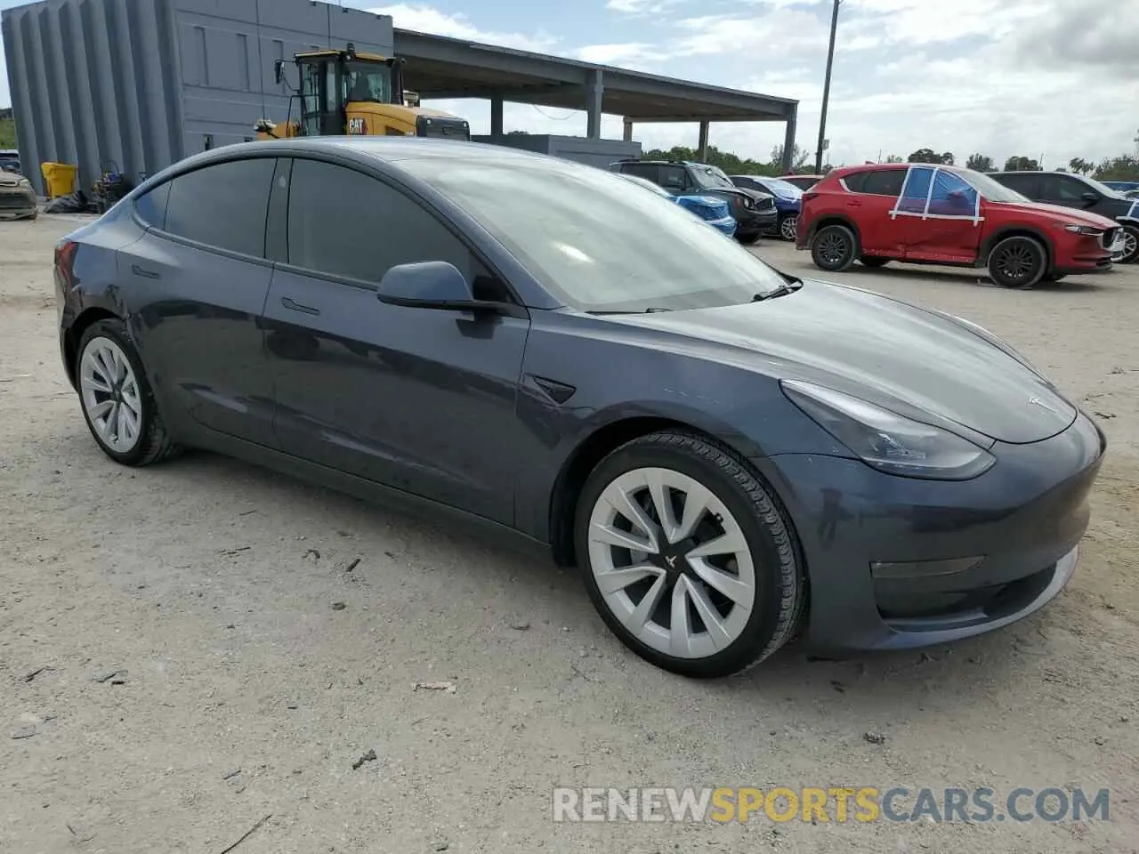4 Photograph of a damaged car 5YJ3E1EB5NF278481 TESLA MODEL 3 2022