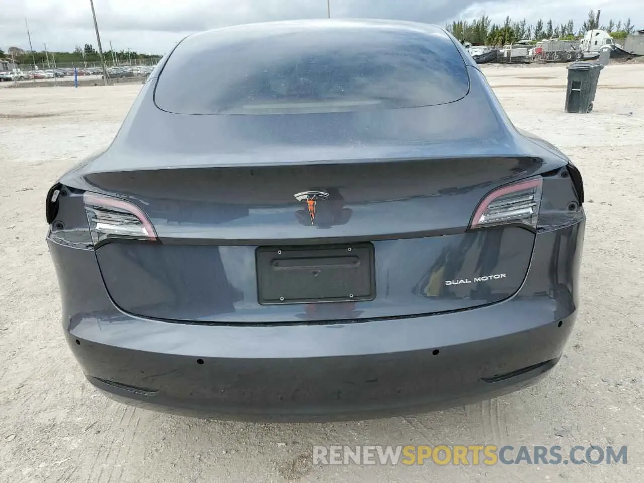 6 Photograph of a damaged car 5YJ3E1EB5NF278481 TESLA MODEL 3 2022