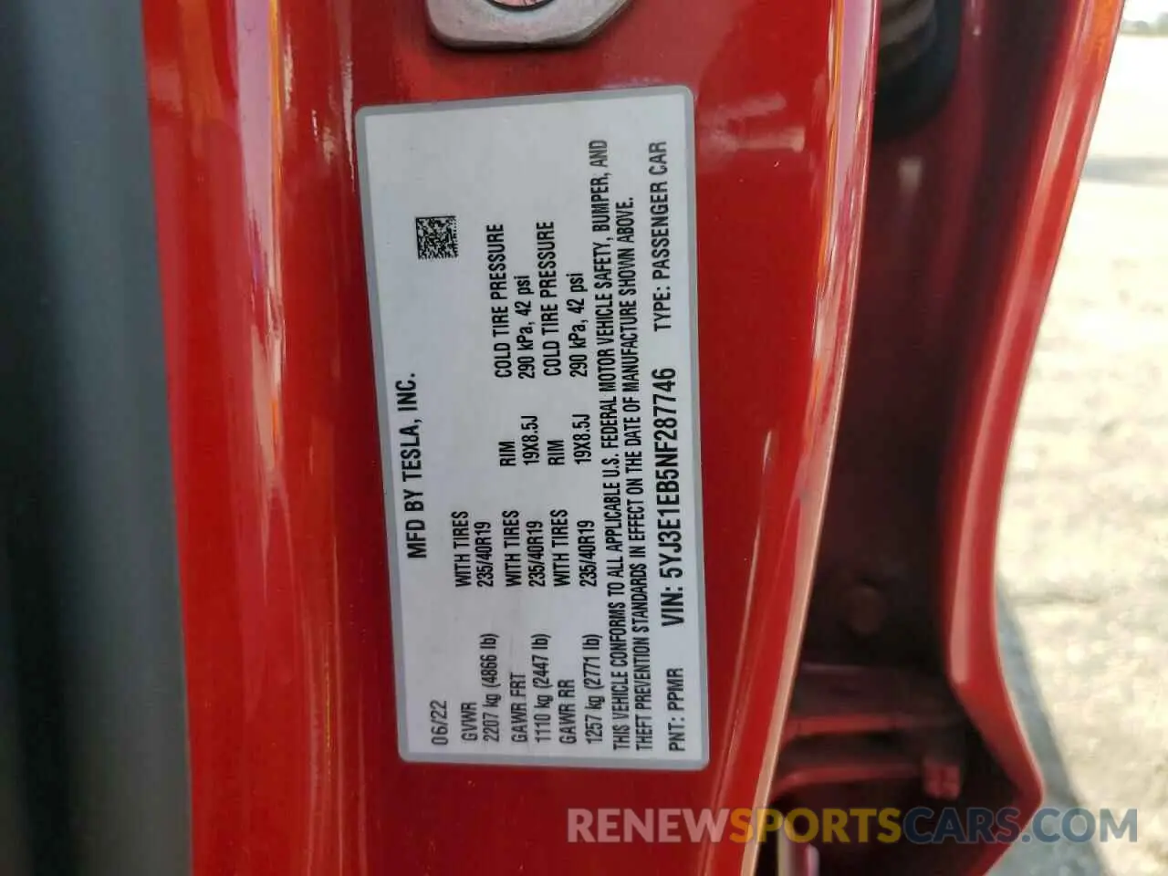 12 Photograph of a damaged car 5YJ3E1EB5NF287746 TESLA MODEL 3 2022