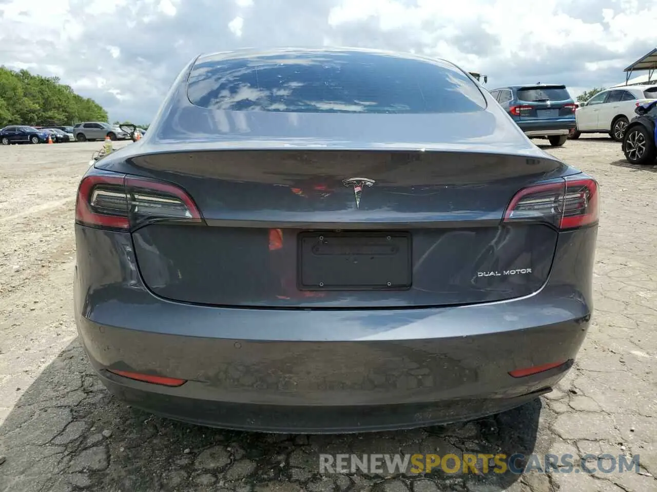 6 Photograph of a damaged car 5YJ3E1EB5NF289139 TESLA MODEL 3 2022