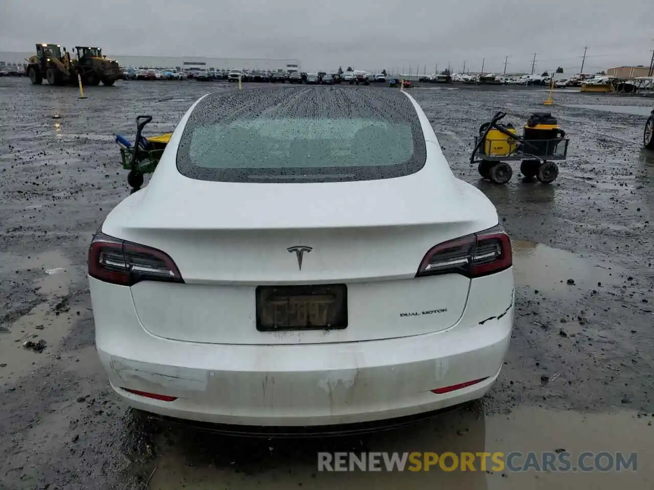 6 Photograph of a damaged car 5YJ3E1EB5NF316419 TESLA MODEL 3 2022