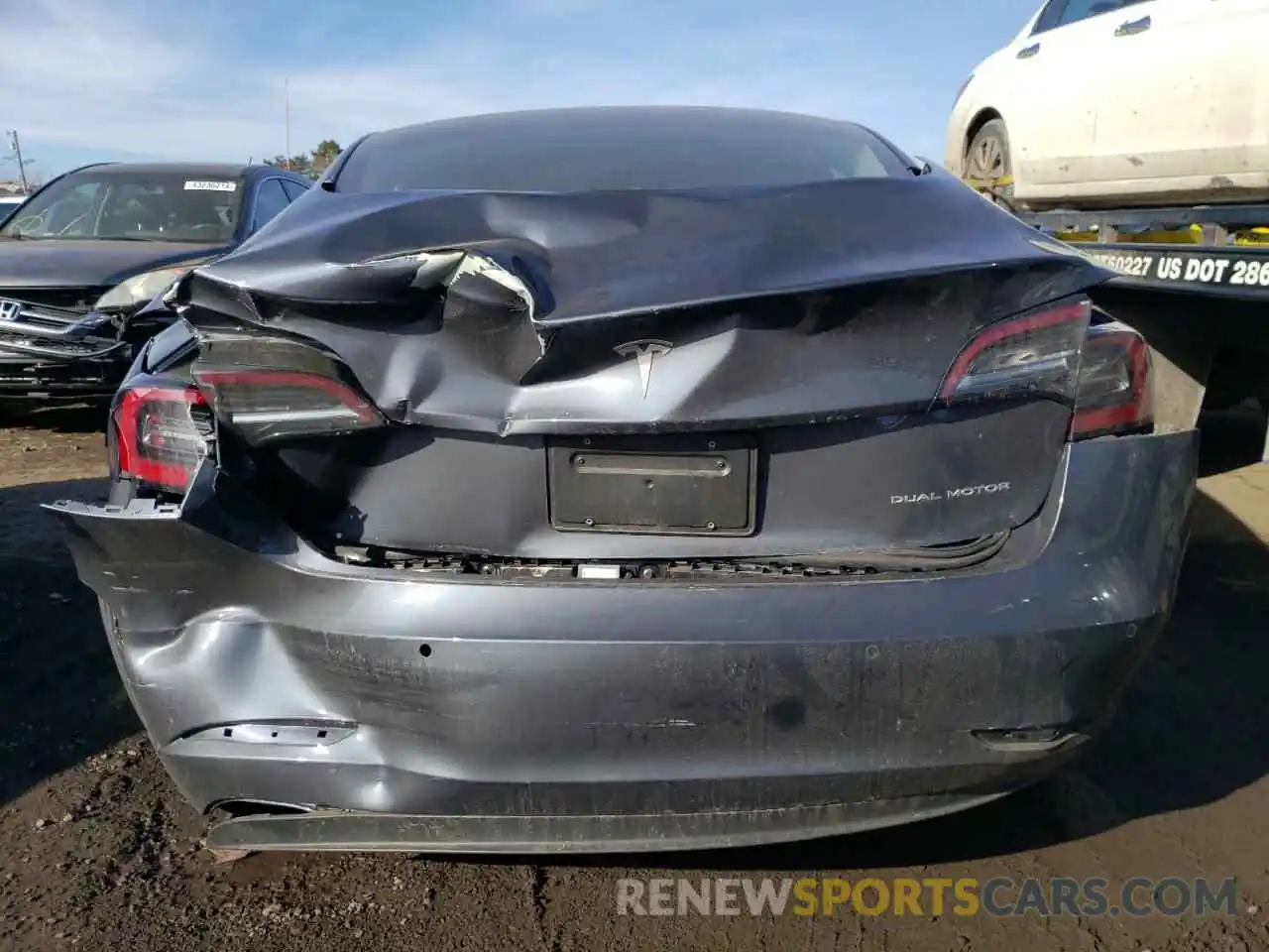 6 Photograph of a damaged car 5YJ3E1EB5NF321569 TESLA MODEL 3 2022