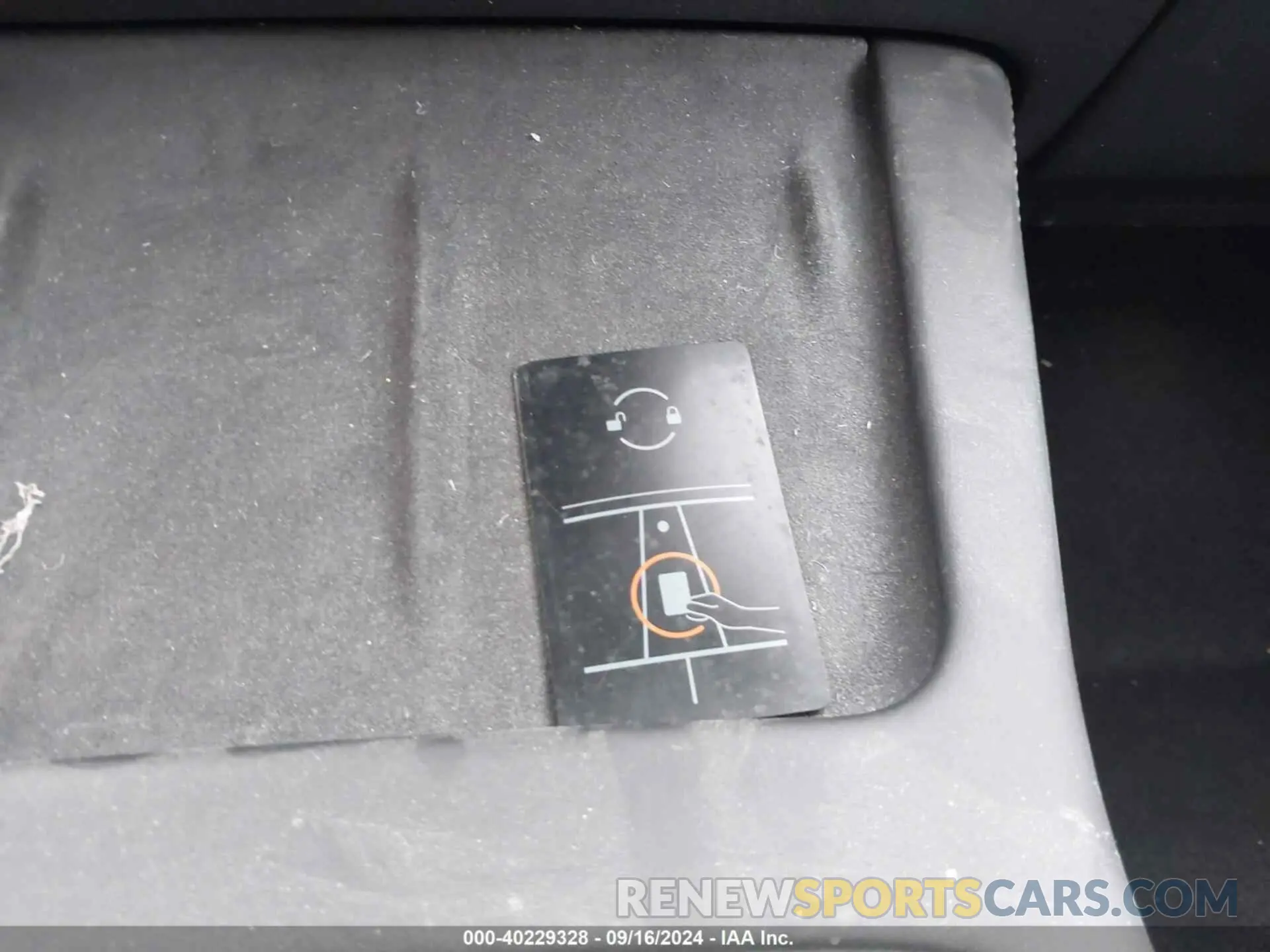 11 Photograph of a damaged car 5YJ3E1EB5NF339229 TESLA MODEL 3 2022
