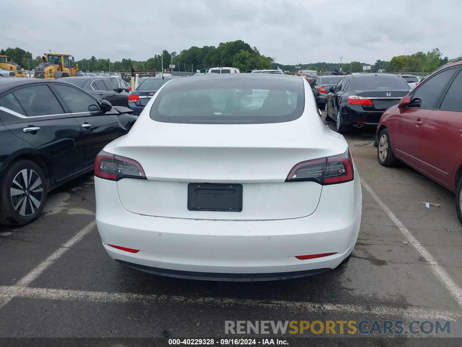 16 Photograph of a damaged car 5YJ3E1EB5NF339229 TESLA MODEL 3 2022