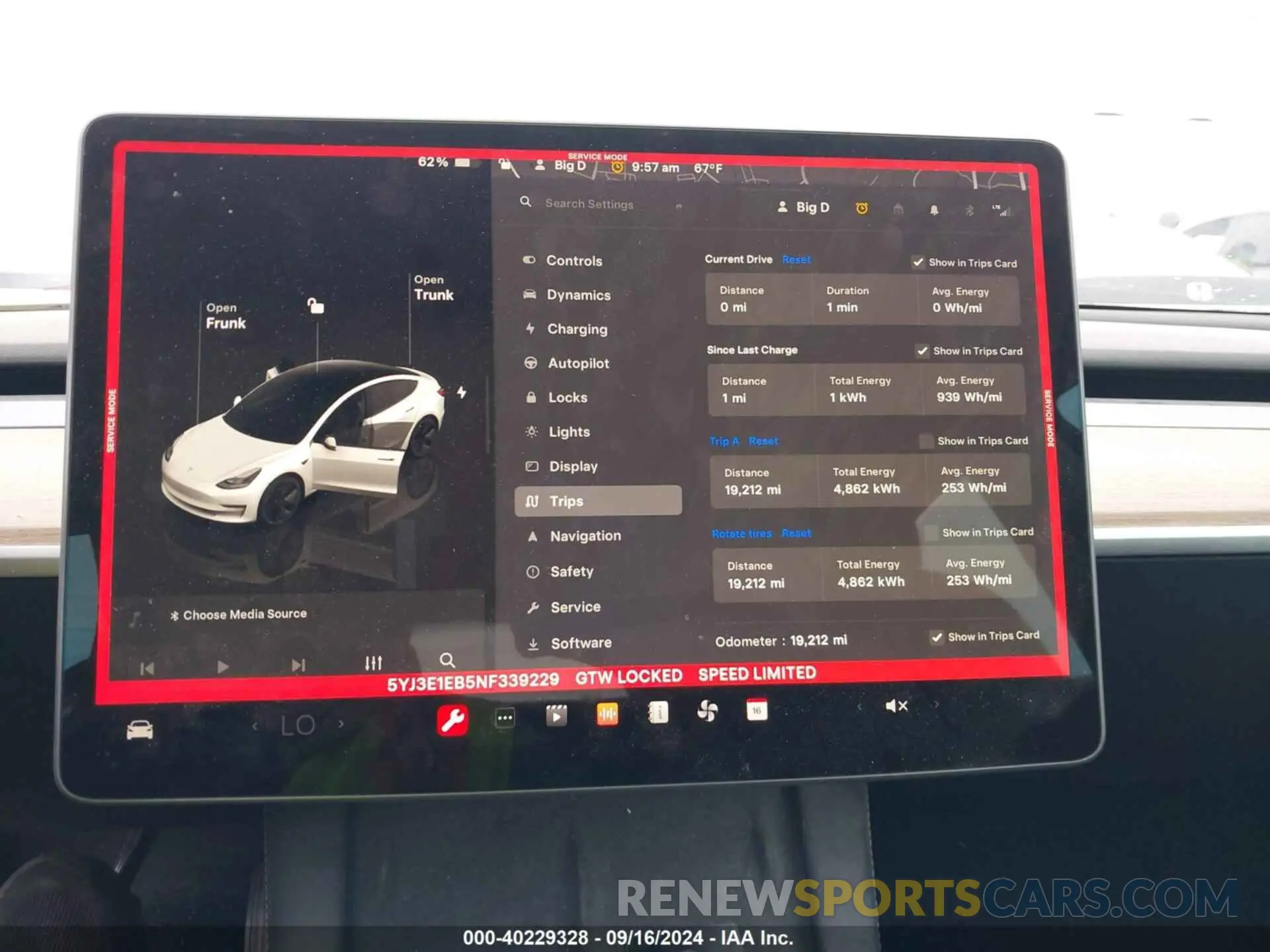18 Photograph of a damaged car 5YJ3E1EB5NF339229 TESLA MODEL 3 2022