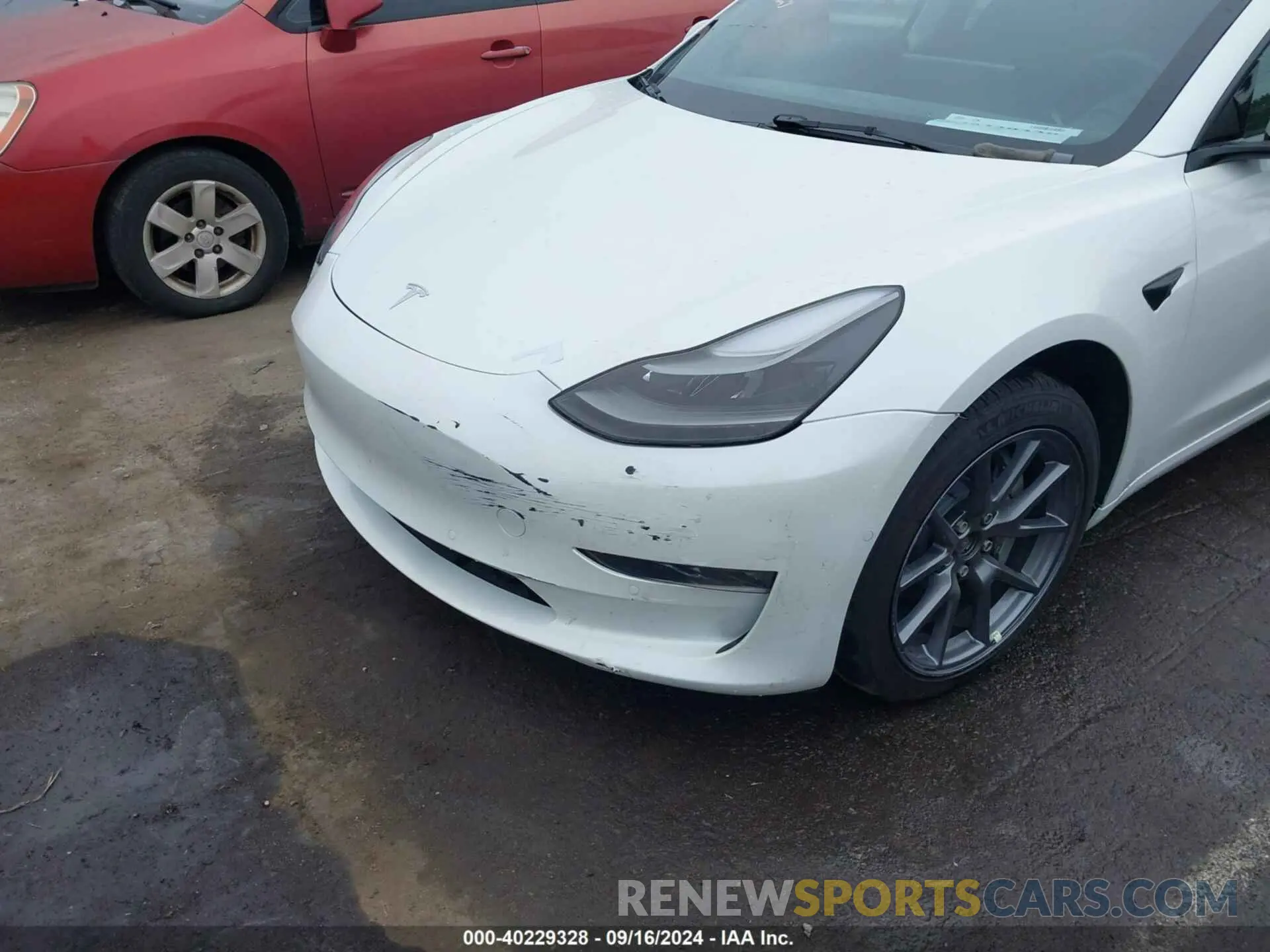 6 Photograph of a damaged car 5YJ3E1EB5NF339229 TESLA MODEL 3 2022