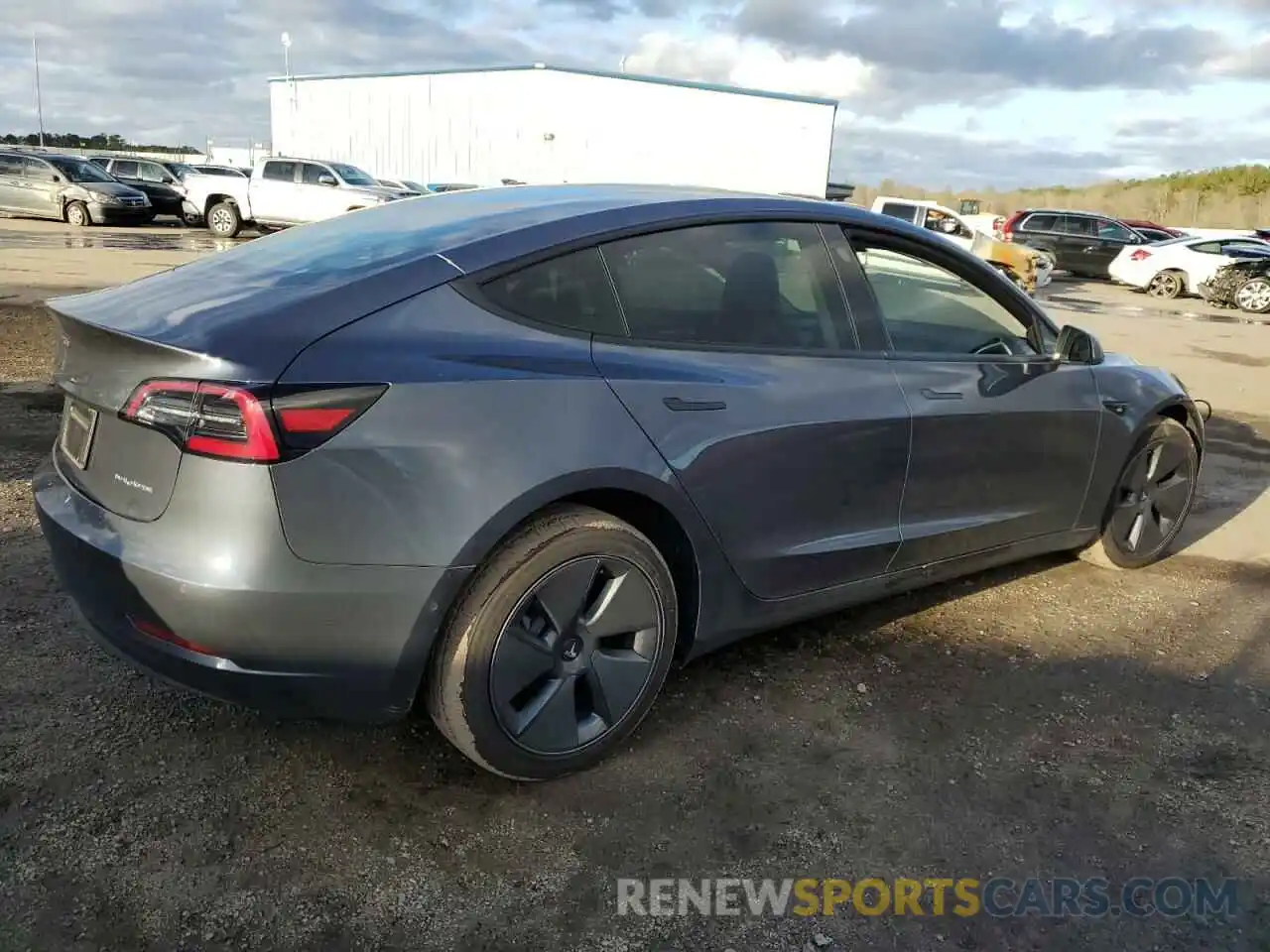 3 Photograph of a damaged car 5YJ3E1EB5NF341143 TESLA MODEL 3 2022