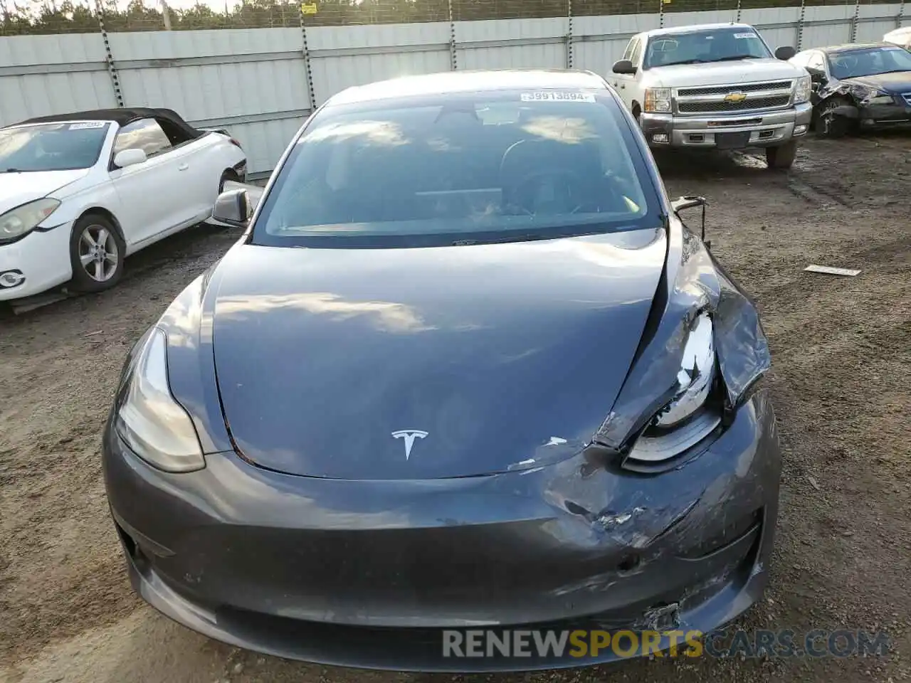 5 Photograph of a damaged car 5YJ3E1EB5NF341143 TESLA MODEL 3 2022