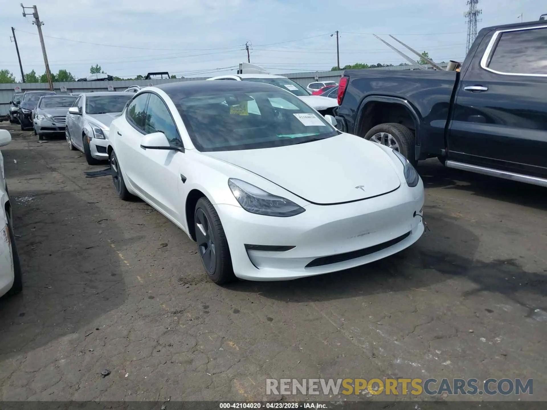 1 Photograph of a damaged car 5YJ3E1EB5NF349078 TESLA MODEL 3 2022