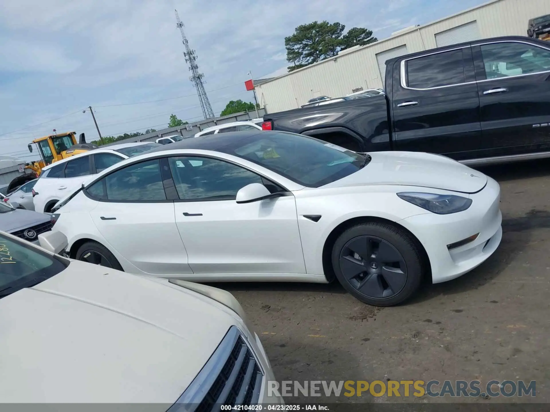 12 Photograph of a damaged car 5YJ3E1EB5NF349078 TESLA MODEL 3 2022