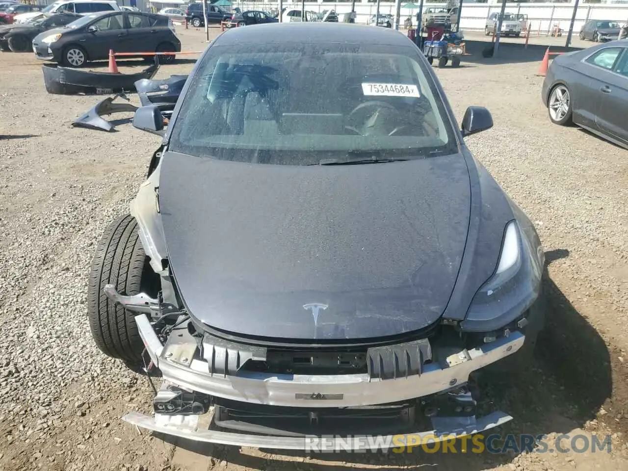 5 Photograph of a damaged car 5YJ3E1EB5NF350473 TESLA MODEL 3 2022