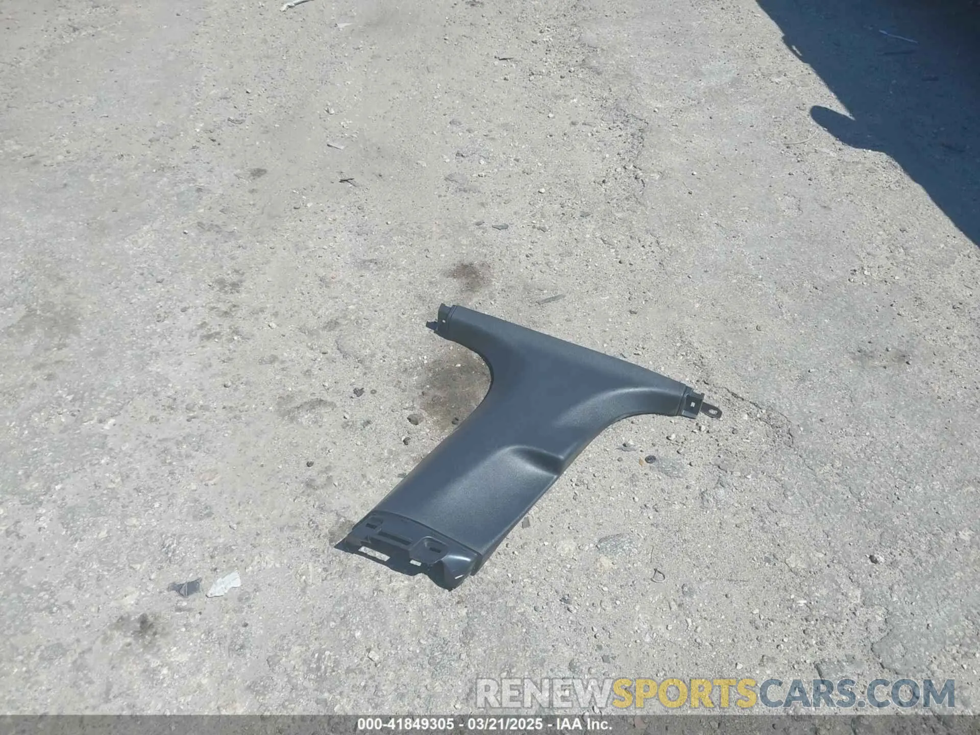 12 Photograph of a damaged car 5YJ3E1EB6NF105861 TESLA MODEL 3 2022