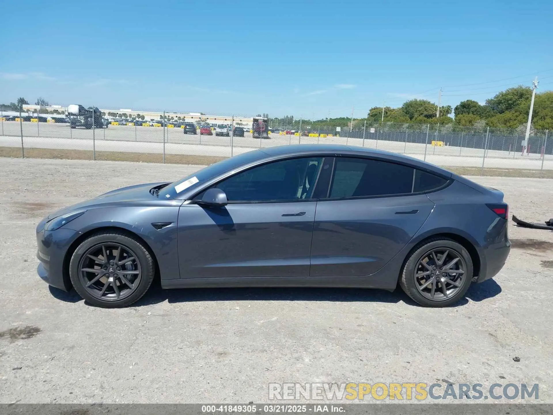 15 Photograph of a damaged car 5YJ3E1EB6NF105861 TESLA MODEL 3 2022