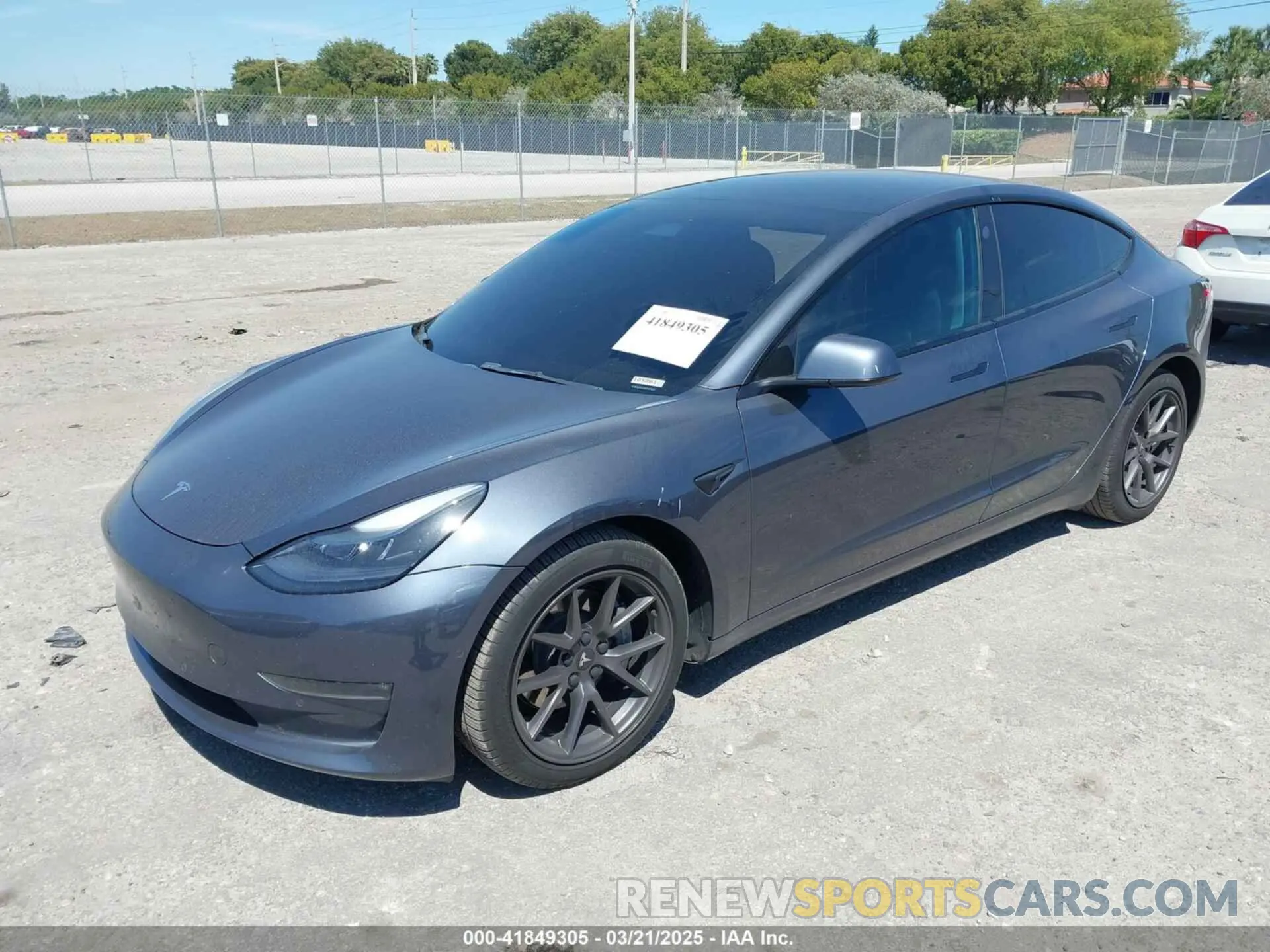 2 Photograph of a damaged car 5YJ3E1EB6NF105861 TESLA MODEL 3 2022