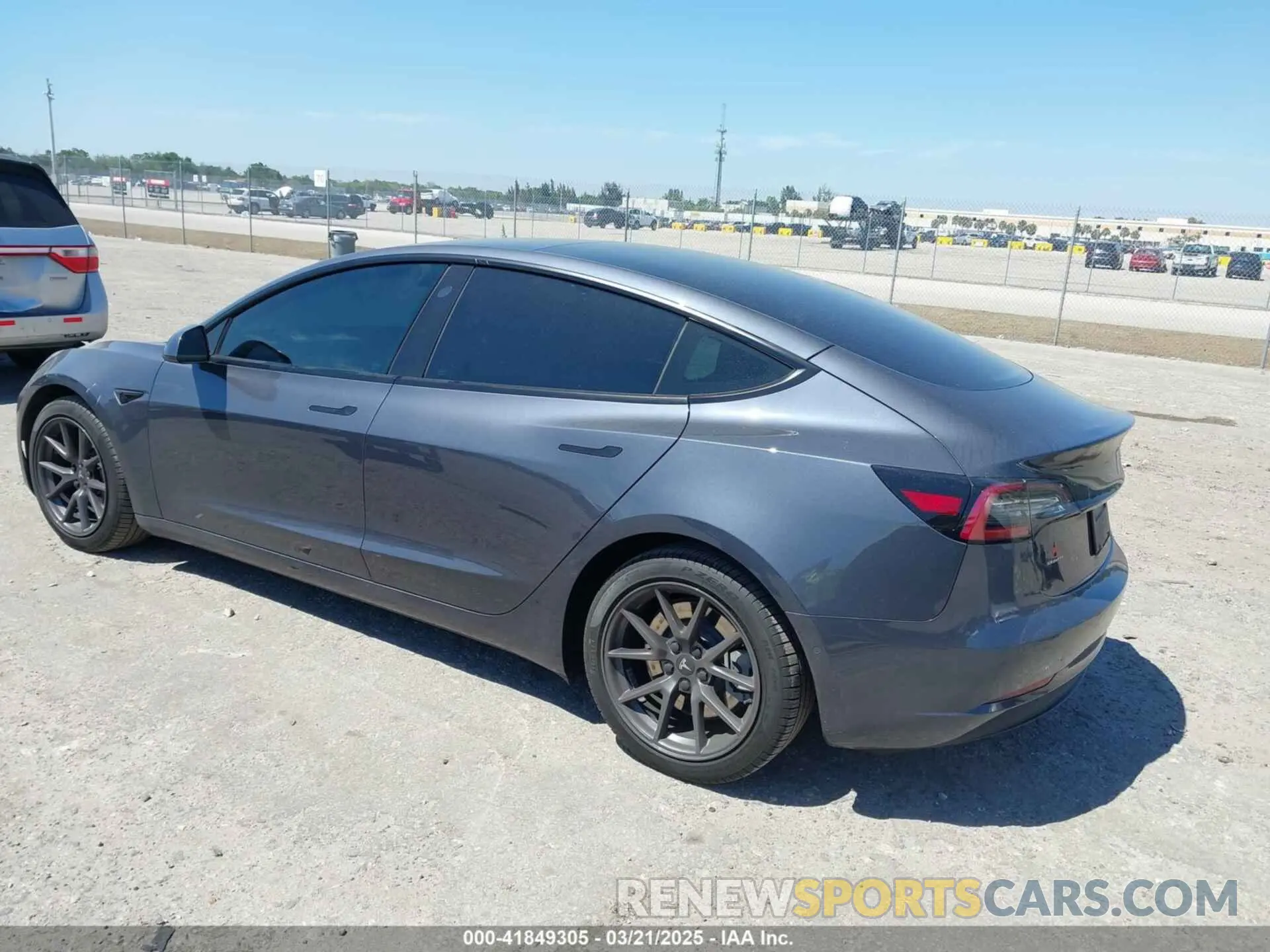 3 Photograph of a damaged car 5YJ3E1EB6NF105861 TESLA MODEL 3 2022