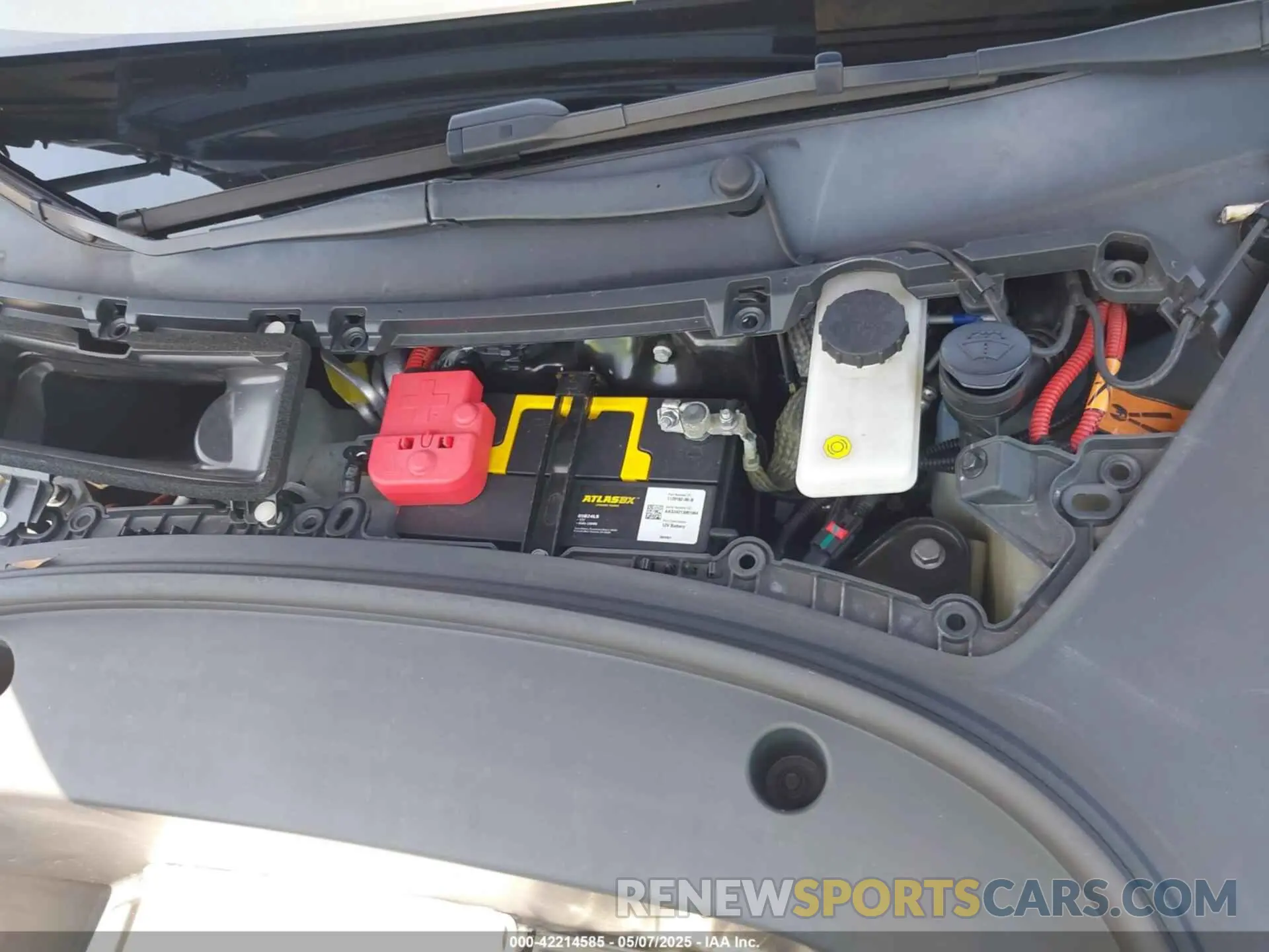 10 Photograph of a damaged car 5YJ3E1EB6NF106038 TESLA MODEL 3 2022