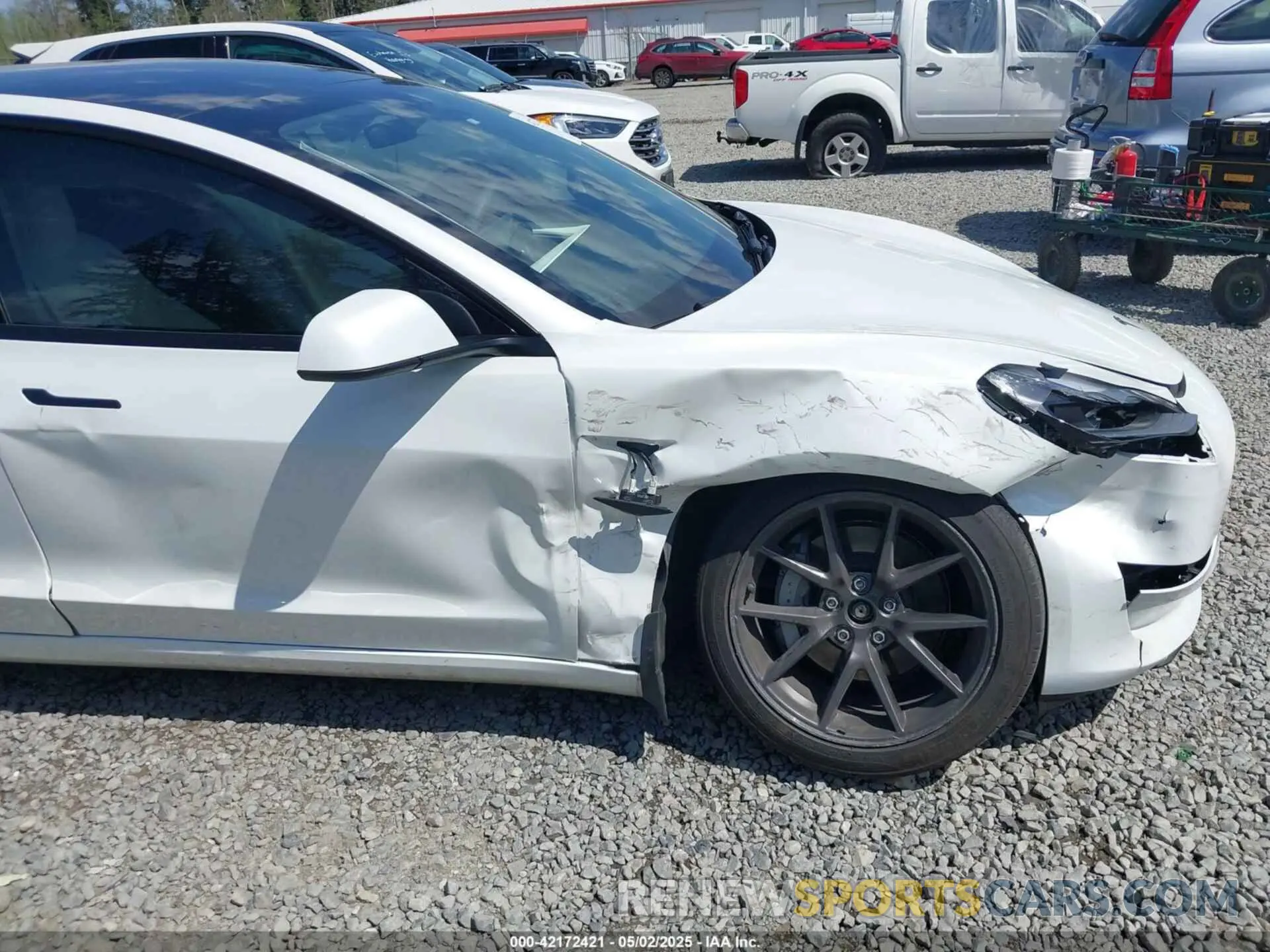 6 Photograph of a damaged car 5YJ3E1EB6NF110719 TESLA MODEL 3 2022