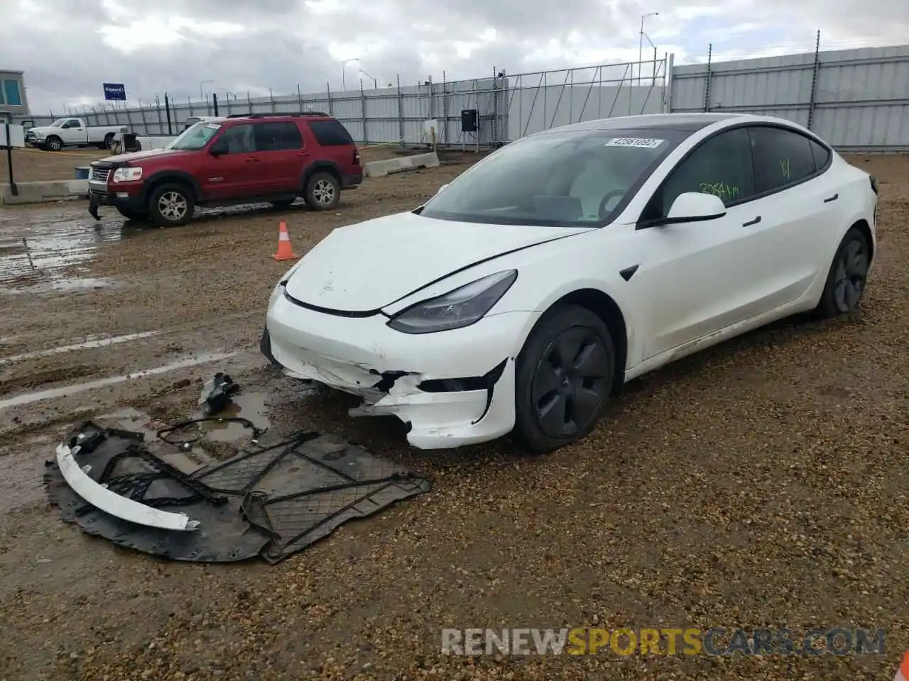 2 Photograph of a damaged car 5YJ3E1EB6NF126600 TESLA MODEL 3 2022