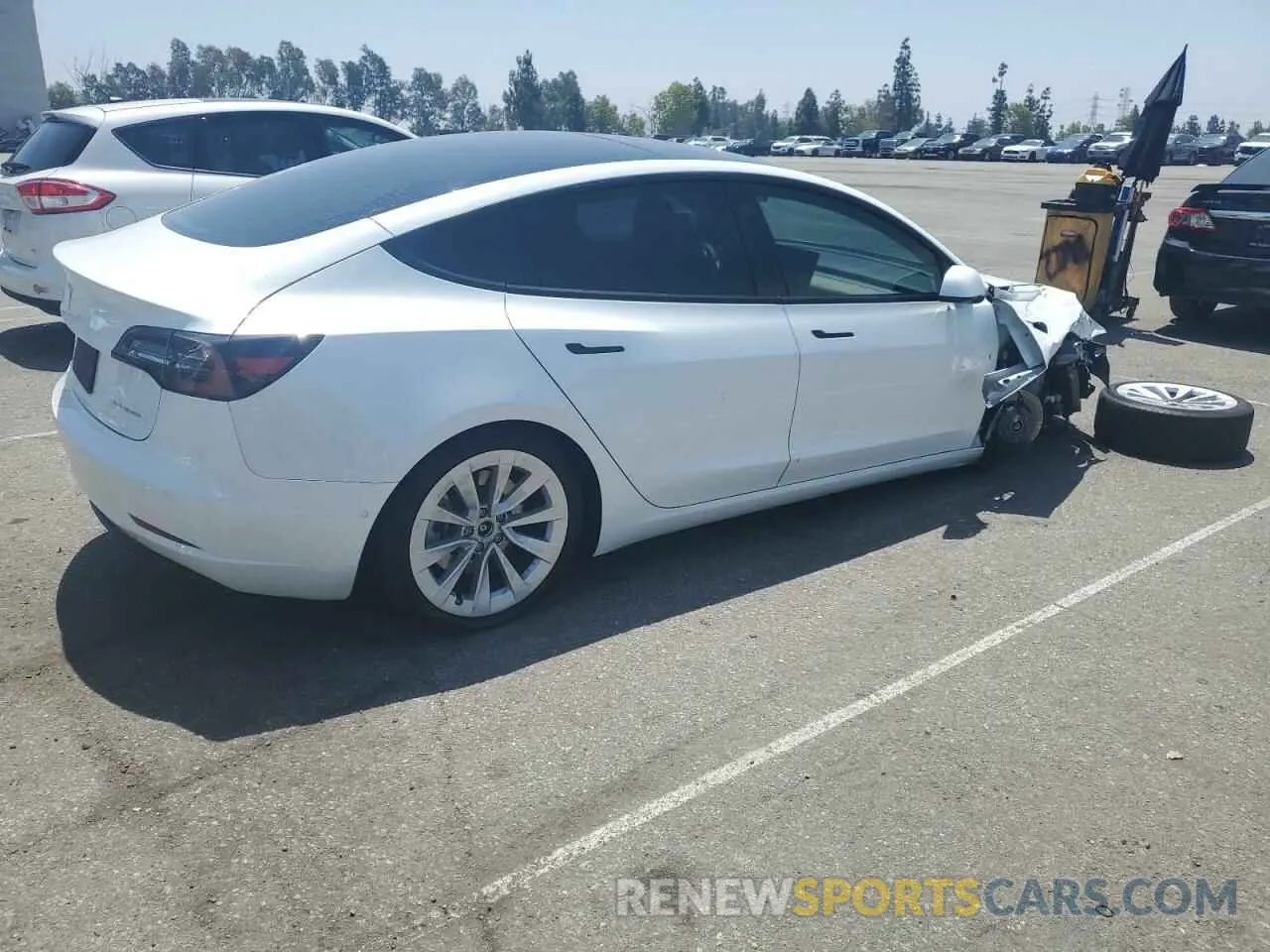 3 Photograph of a damaged car 5YJ3E1EB6NF127326 TESLA MODEL 3 2022