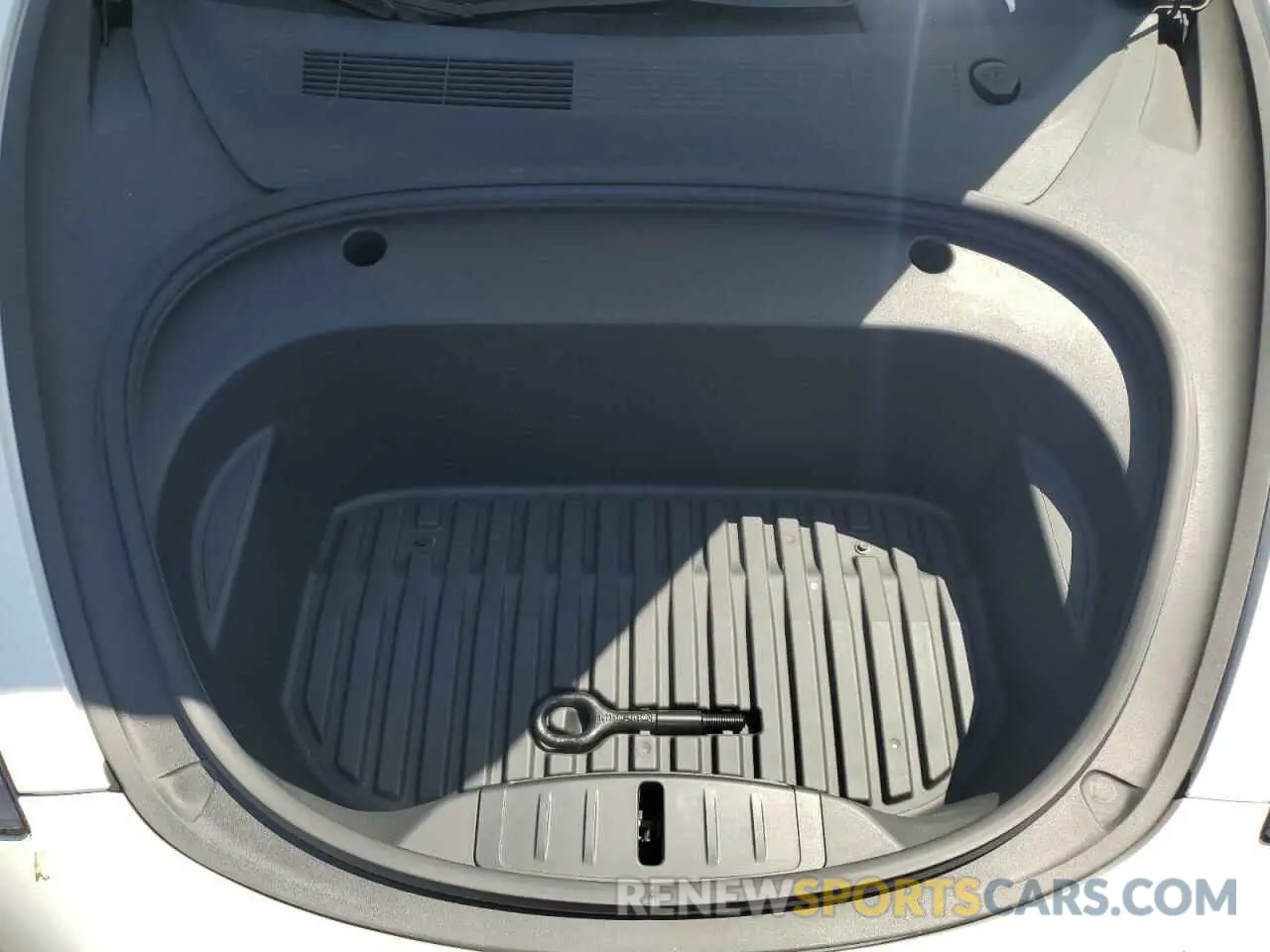 11 Photograph of a damaged car 5YJ3E1EB6NF132879 TESLA MODEL 3 2022