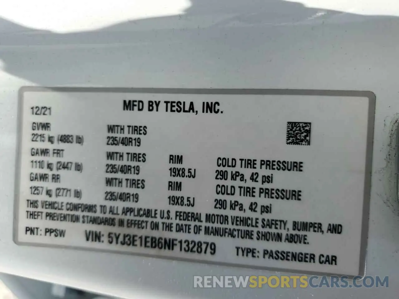 12 Photograph of a damaged car 5YJ3E1EB6NF132879 TESLA MODEL 3 2022
