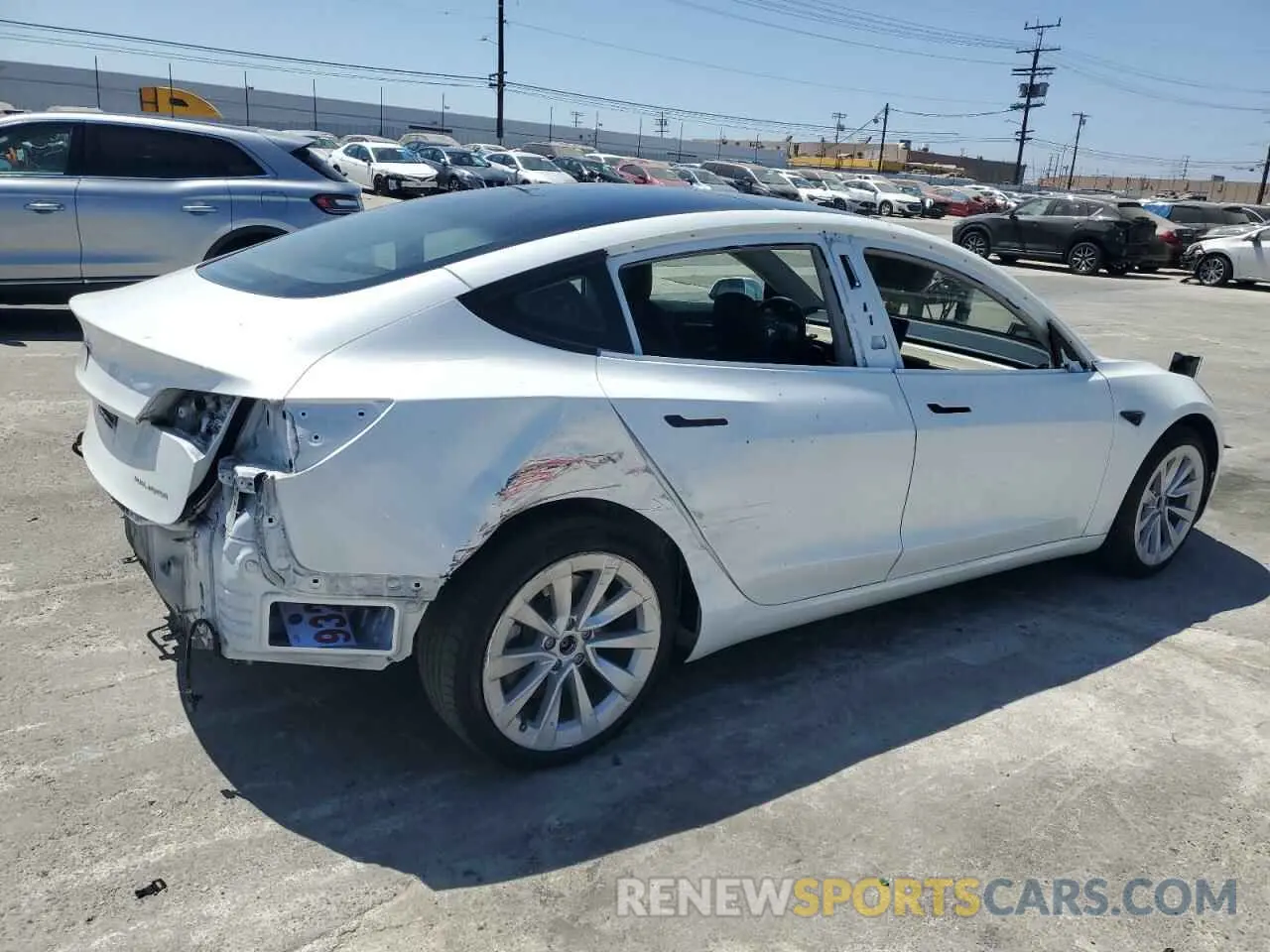 3 Photograph of a damaged car 5YJ3E1EB6NF132879 TESLA MODEL 3 2022