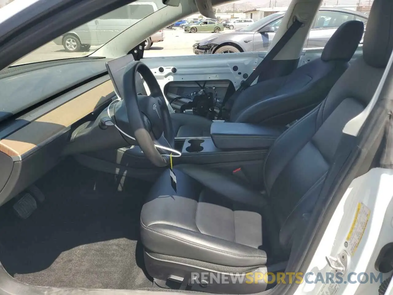 7 Photograph of a damaged car 5YJ3E1EB6NF132879 TESLA MODEL 3 2022