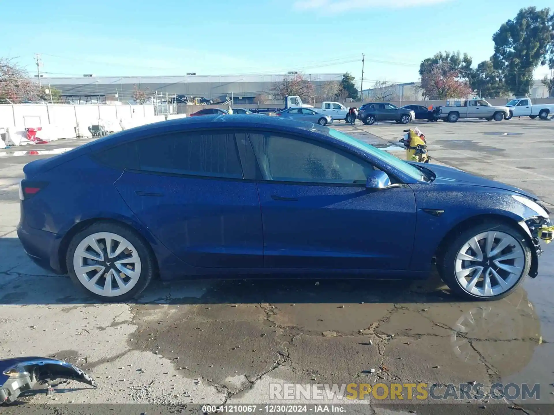 14 Photograph of a damaged car 5YJ3E1EB6NF142571 TESLA MODEL 3 2022