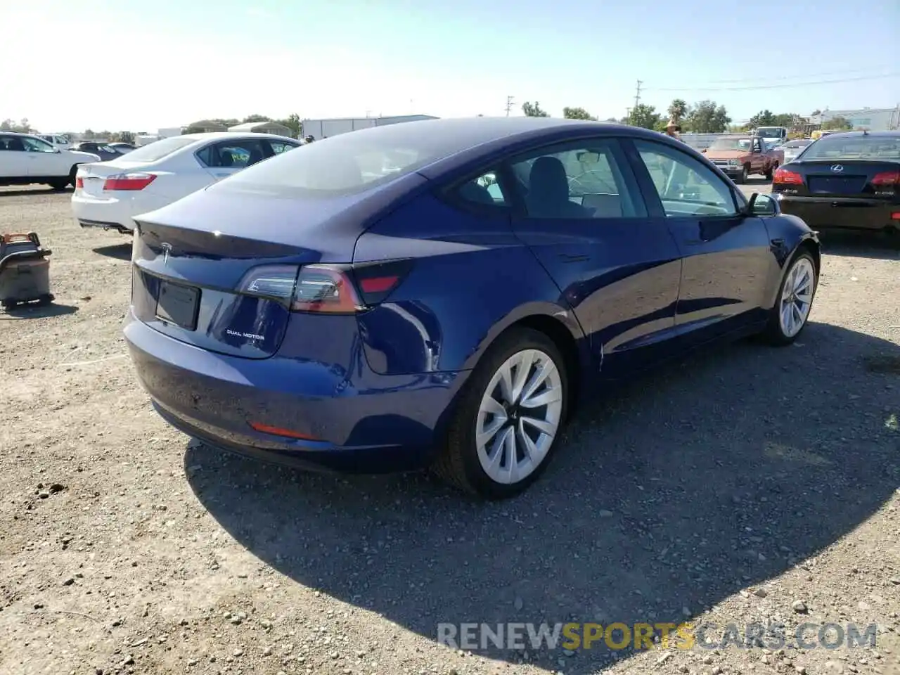 4 Photograph of a damaged car 5YJ3E1EB6NF142585 TESLA MODEL 3 2022