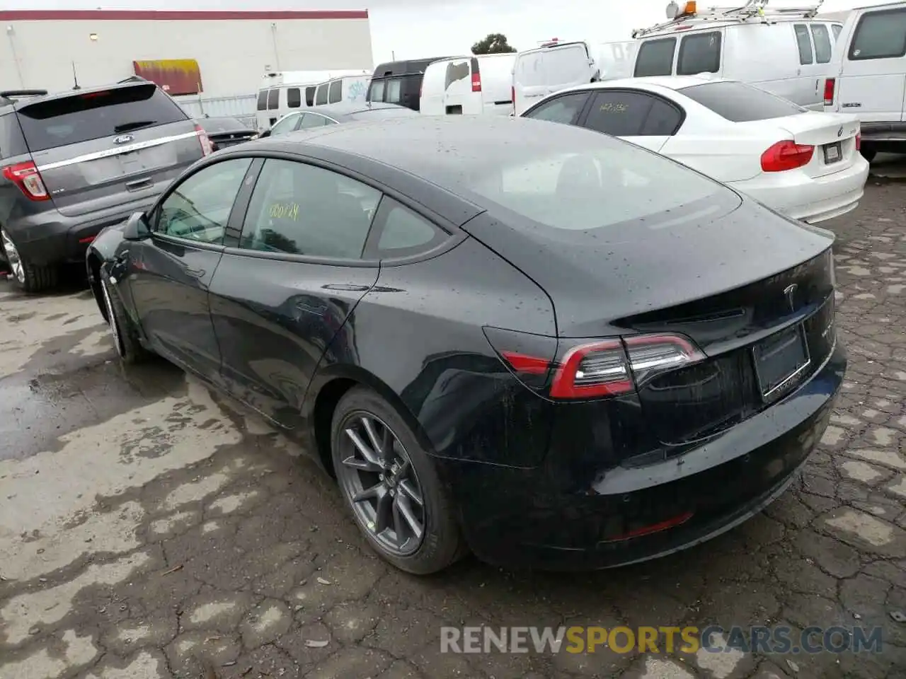 3 Photograph of a damaged car 5YJ3E1EB6NF147303 TESLA MODEL 3 2022