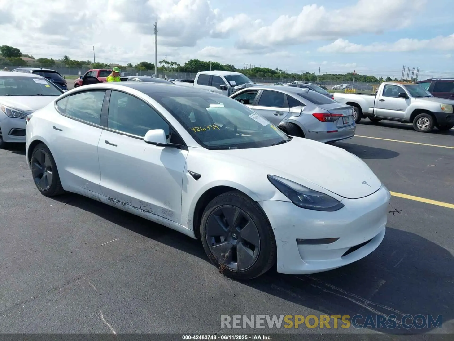 1 Photograph of a damaged car 5YJ3E1EB6NF168930 TESLA MODEL 3 2022