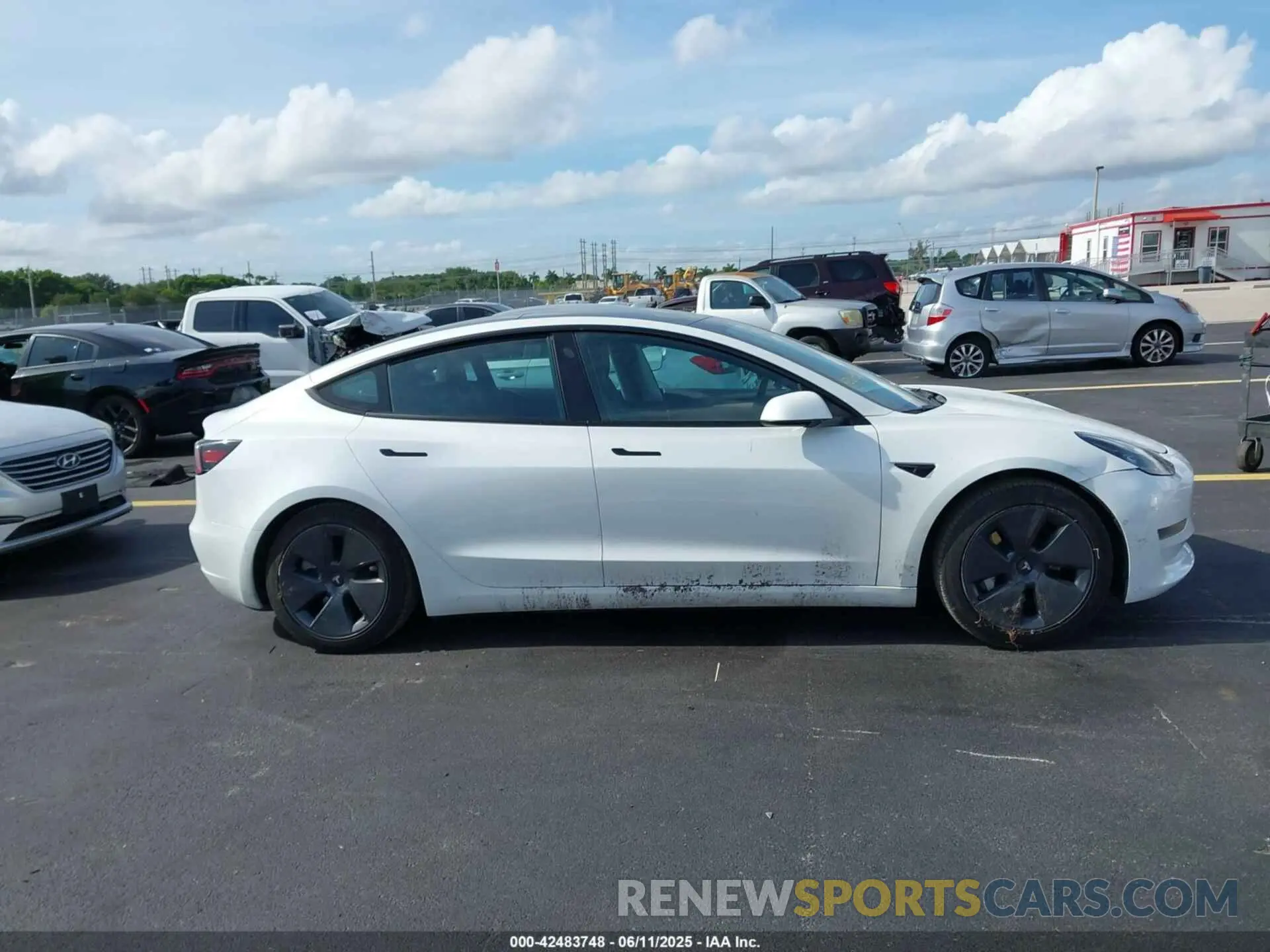 13 Photograph of a damaged car 5YJ3E1EB6NF168930 TESLA MODEL 3 2022