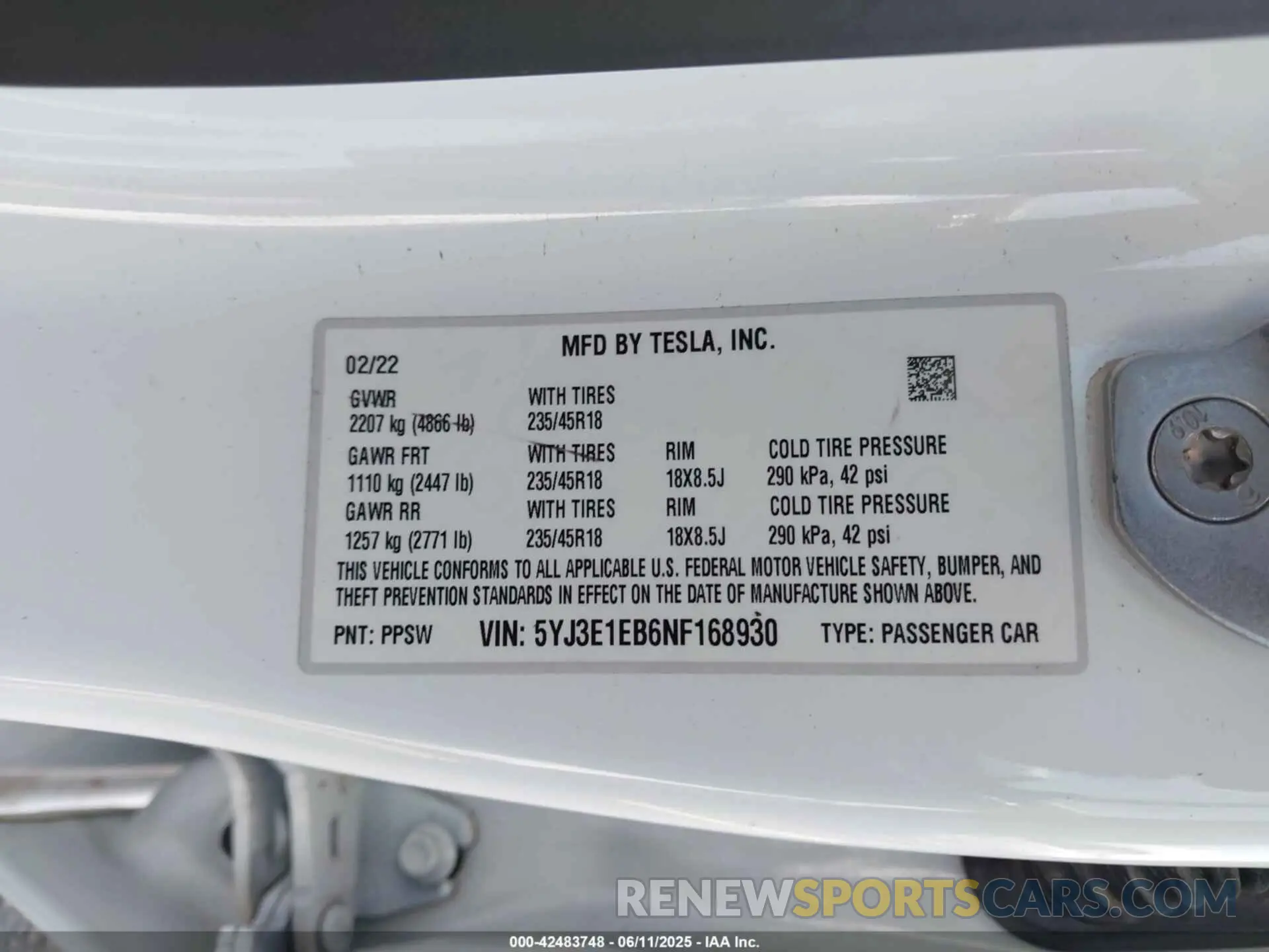 9 Photograph of a damaged car 5YJ3E1EB6NF168930 TESLA MODEL 3 2022