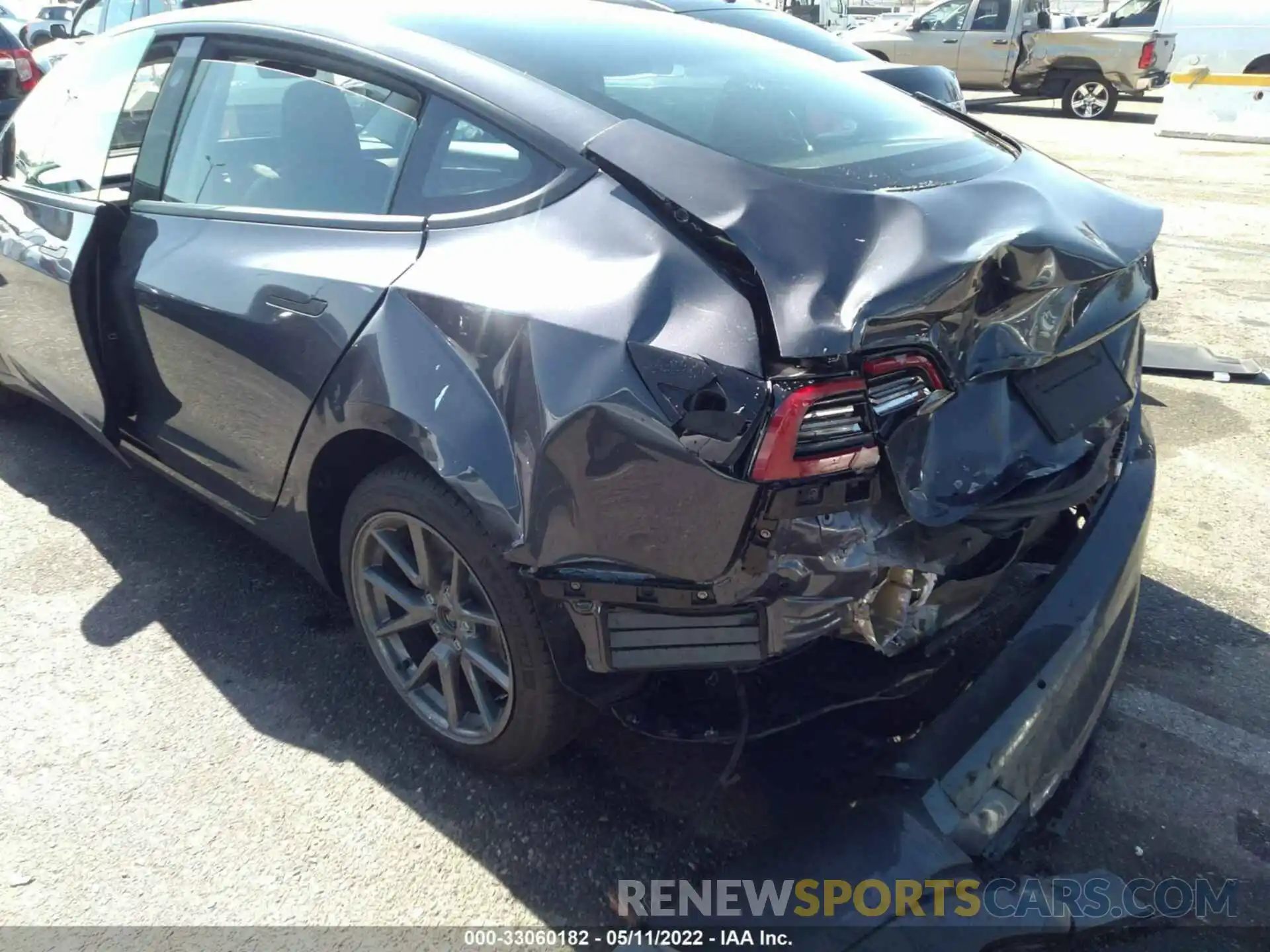 6 Photograph of a damaged car 5YJ3E1EB6NF180155 TESLA MODEL 3 2022